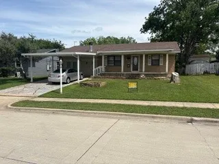 Single Family Residence For Sale in Dallas County , 204 Sesame Drive, Mesquite, Texas 75149, 3 Bedroom, 2 Bathroom, Garage spaces, 1,310 Sqft, built in 1966, mls#21284212, Real Estate Agent in Mesquite, Homes For Sale in Dallas county, Homes For Sale in Mesquite, Realtor in Mesquite Texas, Real Estate Brokerage Independent Realty Texas, Luminita Cordes Realtor