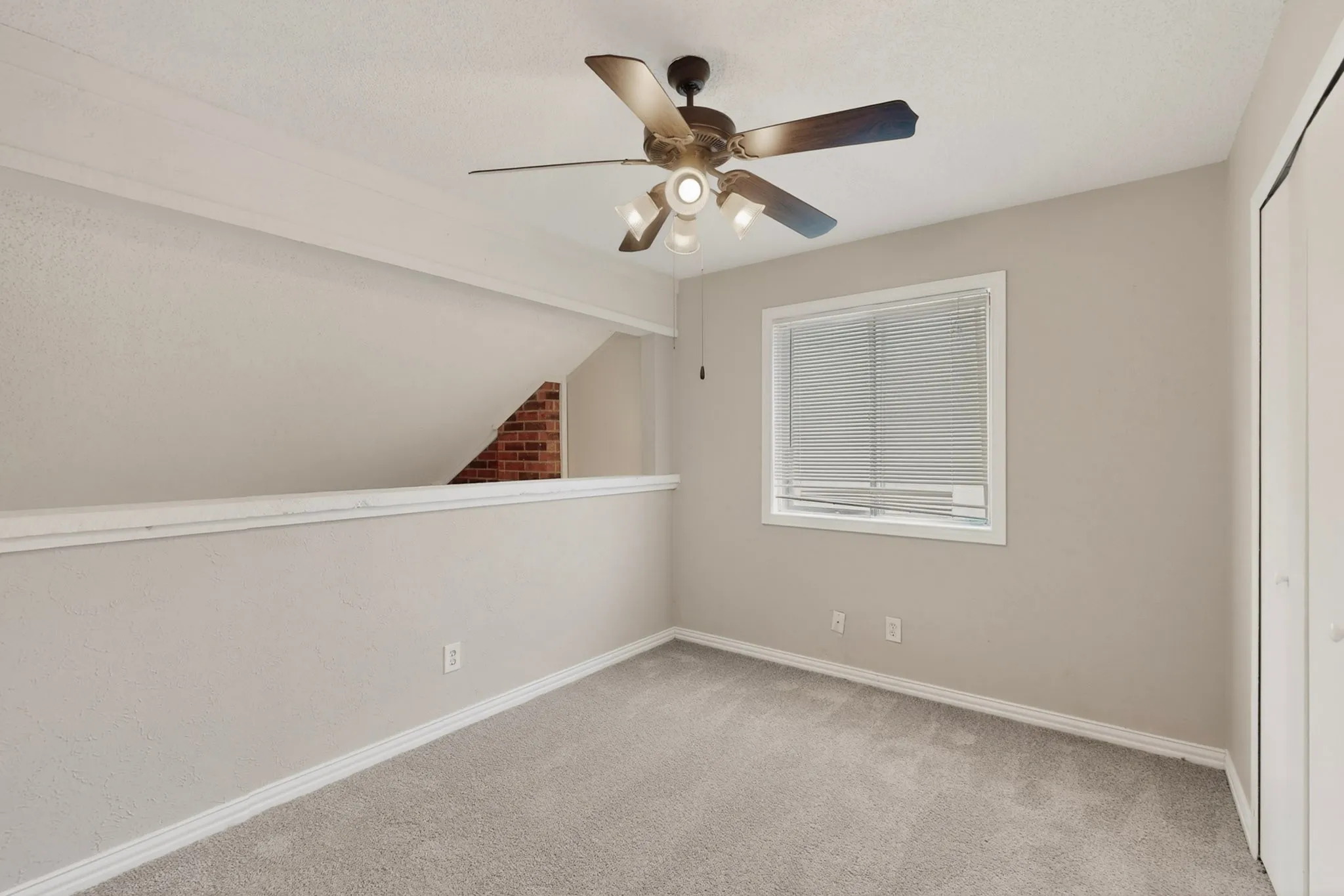 Single Family Residence For Sale in Dallas County , 5513 Galaxie Road, Garland, Texas 75044, 3 Bedroom, 3 Bathroom, 2 Garage spaces, 2,238 Sqft, built in 1977, mls#21284214, Real Estate Agent in Garland, Homes For Sale in Dallas county, Homes For Sale in Garland, Realtor in Garland Texas, Real Estate Brokerage Independent Realty Texas, Luminita Cordes Realtor