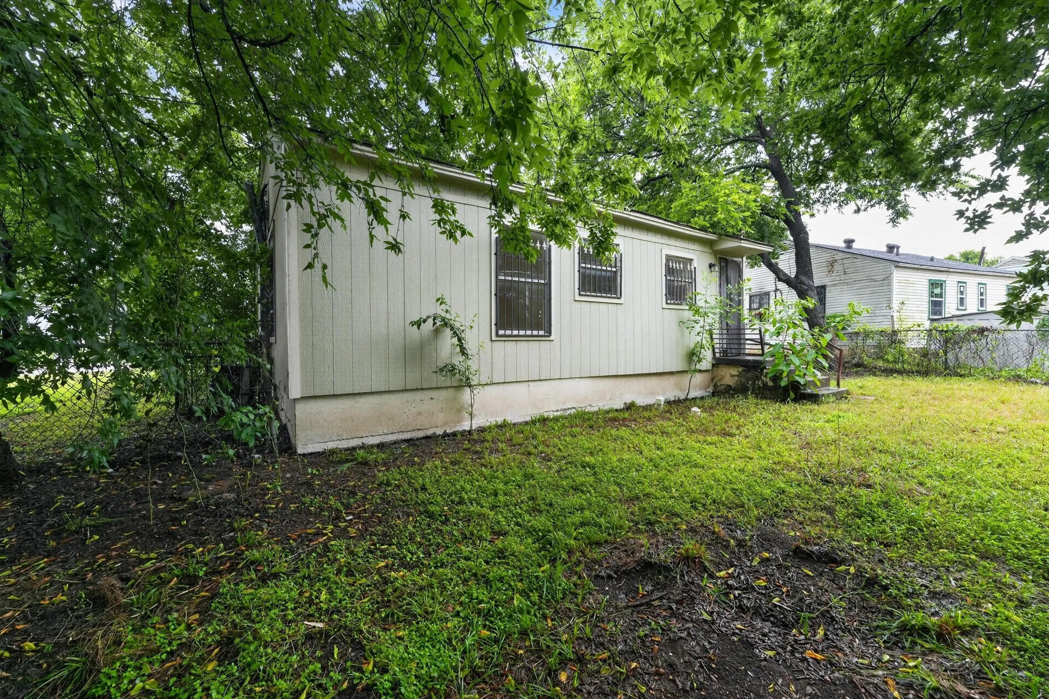 Single Family Residence For Sale in Dallas County , 3102 Kellogg Avenue, Dallas, Texas 75216, 2 Bedroom, 1 Bathroom, Garage spaces, 792 Sqft, built in 1950, mls#21282395, Real Estate Agent in Dallas, Homes For Sale in Dallas county, Homes For Sale in Dallas, Realtor in Dallas Texas, Real Estate Brokerage Independent Realty Texas, Luminita Cordes Realtor