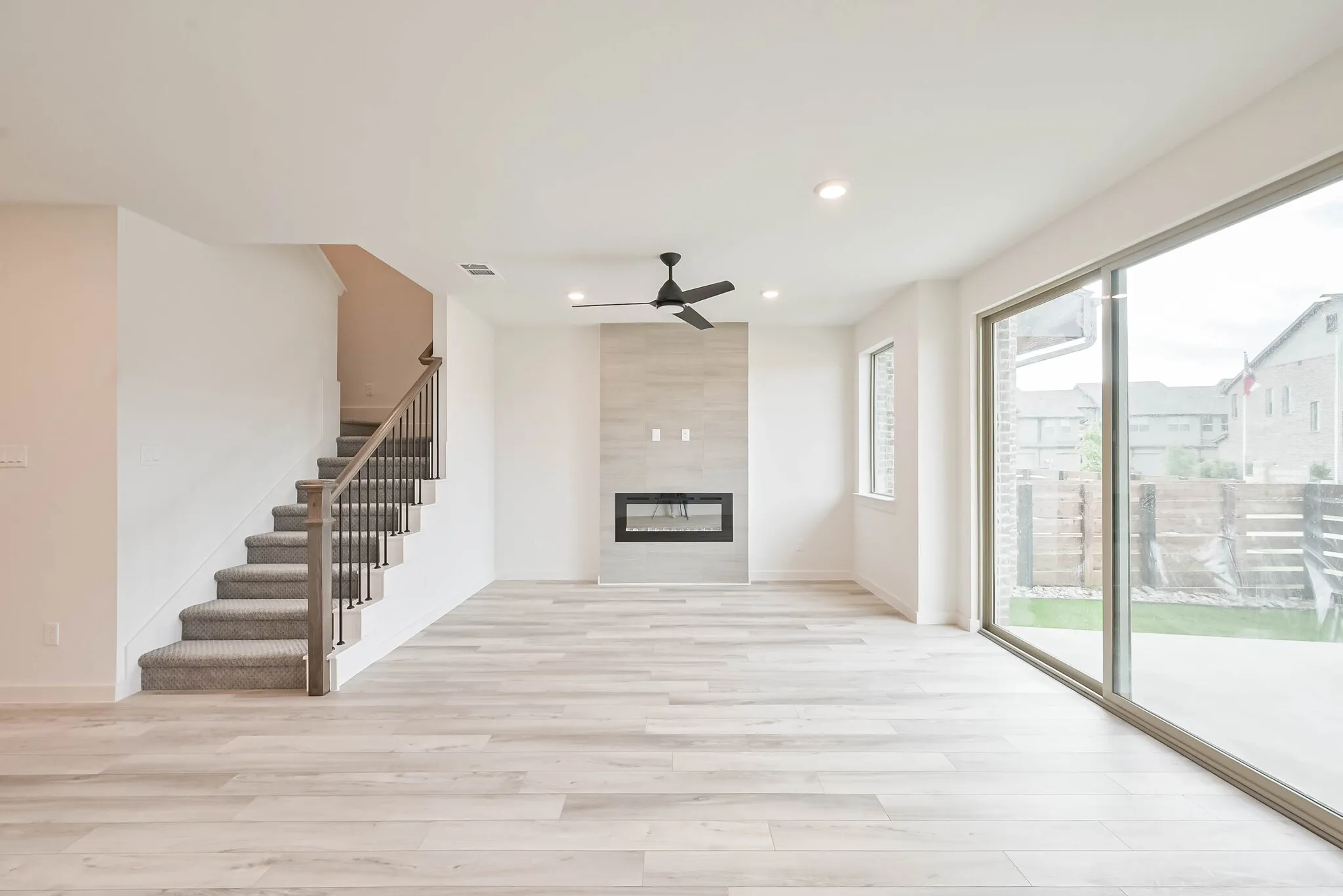 Townhouse For Sale in Dallas County , 2620 La Cala Drive, Grand Prairie, Texas 75054, 2 Bedroom, 3 Bathroom, 2 Garage spaces, 1,422 Sqft, built in 2021, mls#21283967, Real Estate Agent in Grand Prairie, Homes For Sale in Dallas county, Homes For Sale in Grand Prairie, Realtor in Grand Prairie Texas, Real Estate Brokerage Independent Realty Texas, Luminita Cordes Realtor