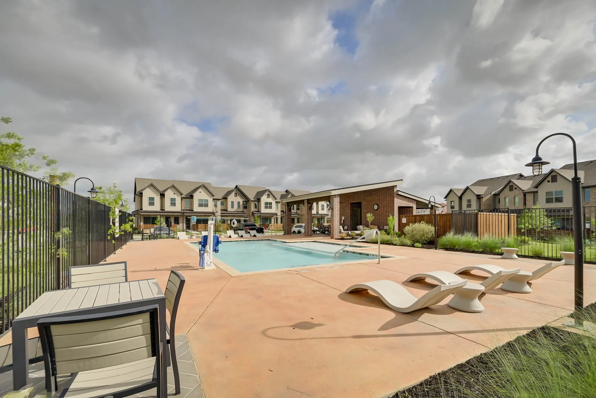Townhouse For Sale in Dallas County , 2620 La Cala Drive, Grand Prairie, Texas 75054, 2 Bedroom, 3 Bathroom, 2 Garage spaces, 1,422 Sqft, built in 2021, mls#21283967, Real Estate Agent in Grand Prairie, Homes For Sale in Dallas county, Homes For Sale in Grand Prairie, Realtor in Grand Prairie Texas, Real Estate Brokerage Independent Realty Texas, Luminita Cordes Realtor