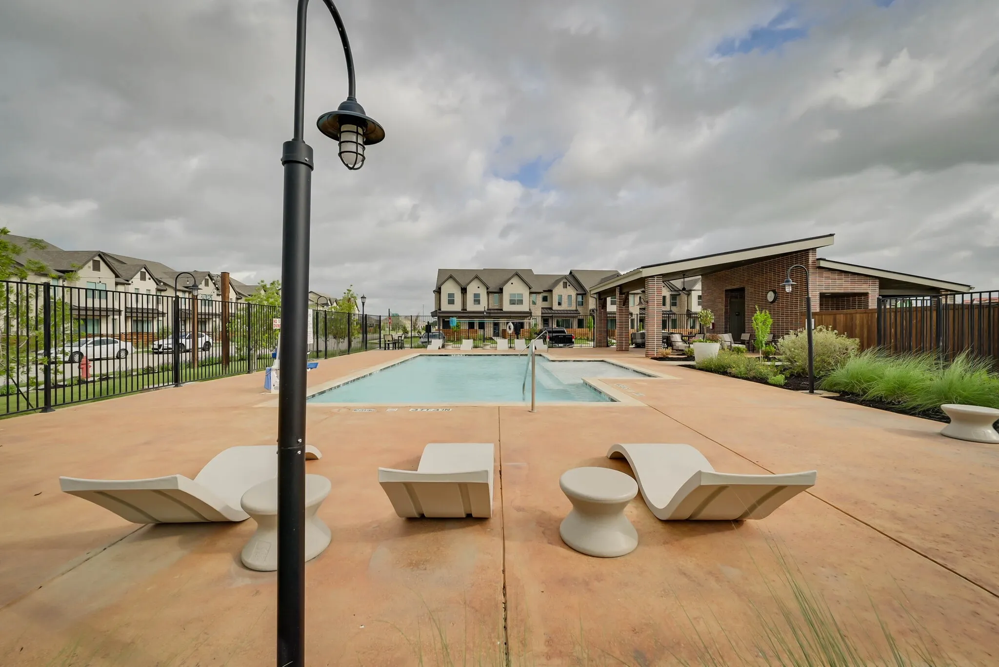 Townhouse For Sale in Dallas County , 2620 La Cala Drive, Grand Prairie, Texas 75054, 2 Bedroom, 3 Bathroom, 2 Garage spaces, 1,422 Sqft, built in 2021, mls#21283967, Real Estate Agent in Grand Prairie, Homes For Sale in Dallas county, Homes For Sale in Grand Prairie, Realtor in Grand Prairie Texas, Real Estate Brokerage Independent Realty Texas, Luminita Cordes Realtor