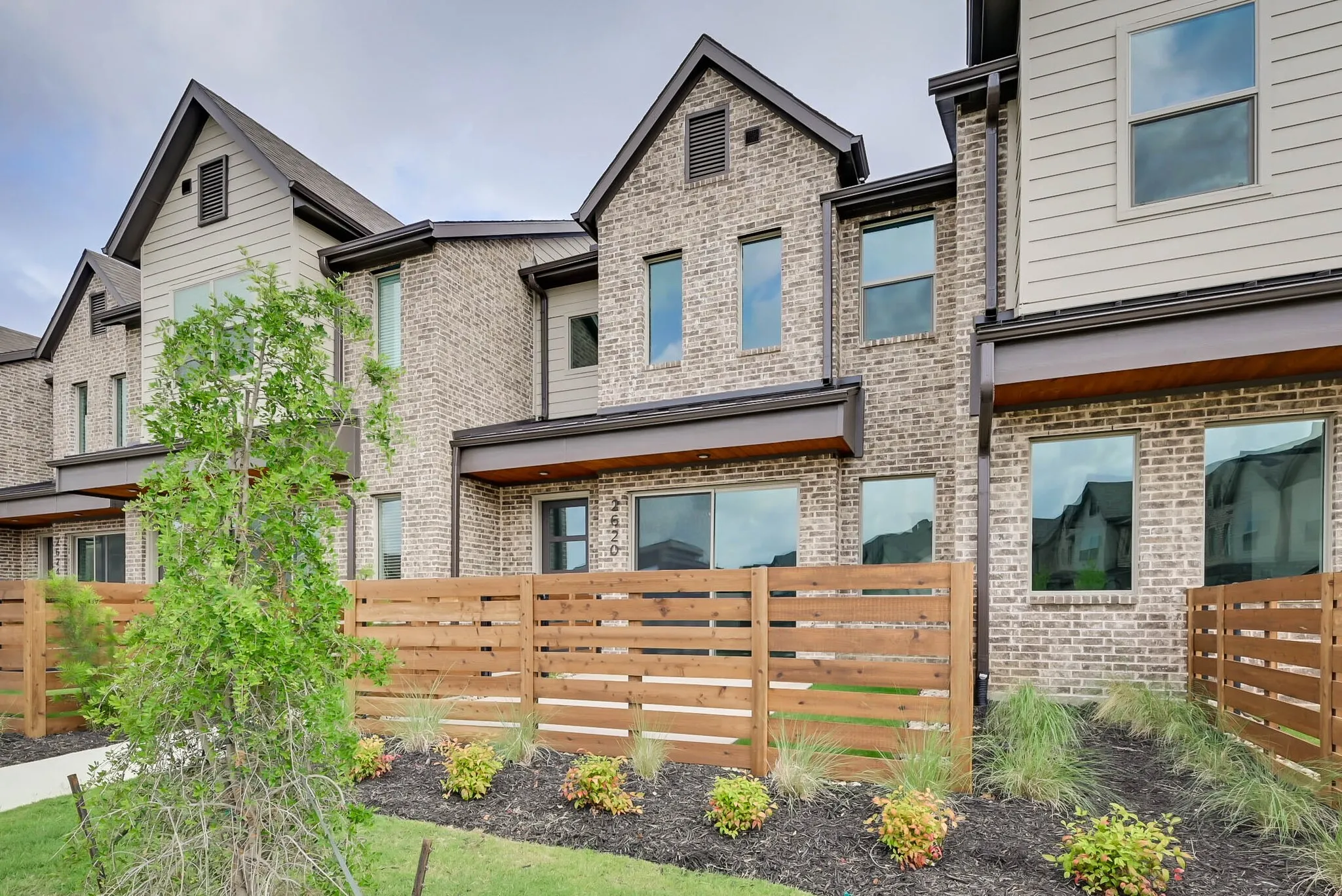 Townhouse For Sale in Dallas County , 2620 La Cala Drive, Grand Prairie, Texas 75054, 2 Bedroom, 3 Bathroom, 2 Garage spaces, 1,422 Sqft, built in 2021, mls#21283967, Real Estate Agent in Grand Prairie, Homes For Sale in Dallas county, Homes For Sale in Grand Prairie, Realtor in Grand Prairie Texas, Real Estate Brokerage Independent Realty Texas, Luminita Cordes Realtor