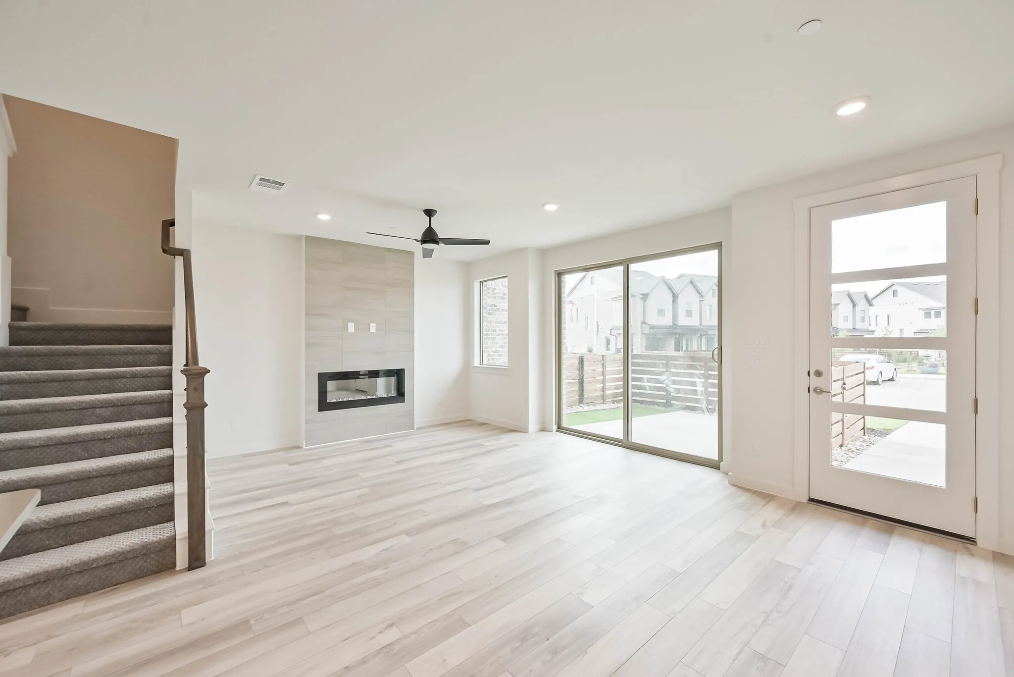 Townhouse For Sale in Dallas County , 2620 La Cala Drive, Grand Prairie, Texas 75054, 2 Bedroom, 3 Bathroom, 2 Garage spaces, 1,422 Sqft, built in 2021, mls#21283967, Real Estate Agent in Grand Prairie, Homes For Sale in Dallas county, Homes For Sale in Grand Prairie, Realtor in Grand Prairie Texas, Real Estate Brokerage Independent Realty Texas, Luminita Cordes Realtor