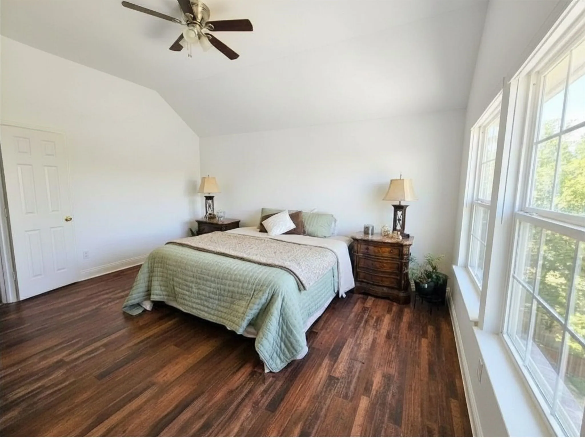 Single Family Residence For Sale in Collin County , 1209 Wilshire Court, Allen, Texas 75002, 5 Bedroom, 3 Bathroom, 2 Garage spaces, 2,233 Sqft, built in 1998, Price $495,000, mls#21278579, Real Estate Agent in Allen, Homes For Sale in Collin county, Homes For Sale in Allen, Realtor in Allen Texas, Real Estate Brokerage Independent Realty Texas, Luminita Cordes Realtor