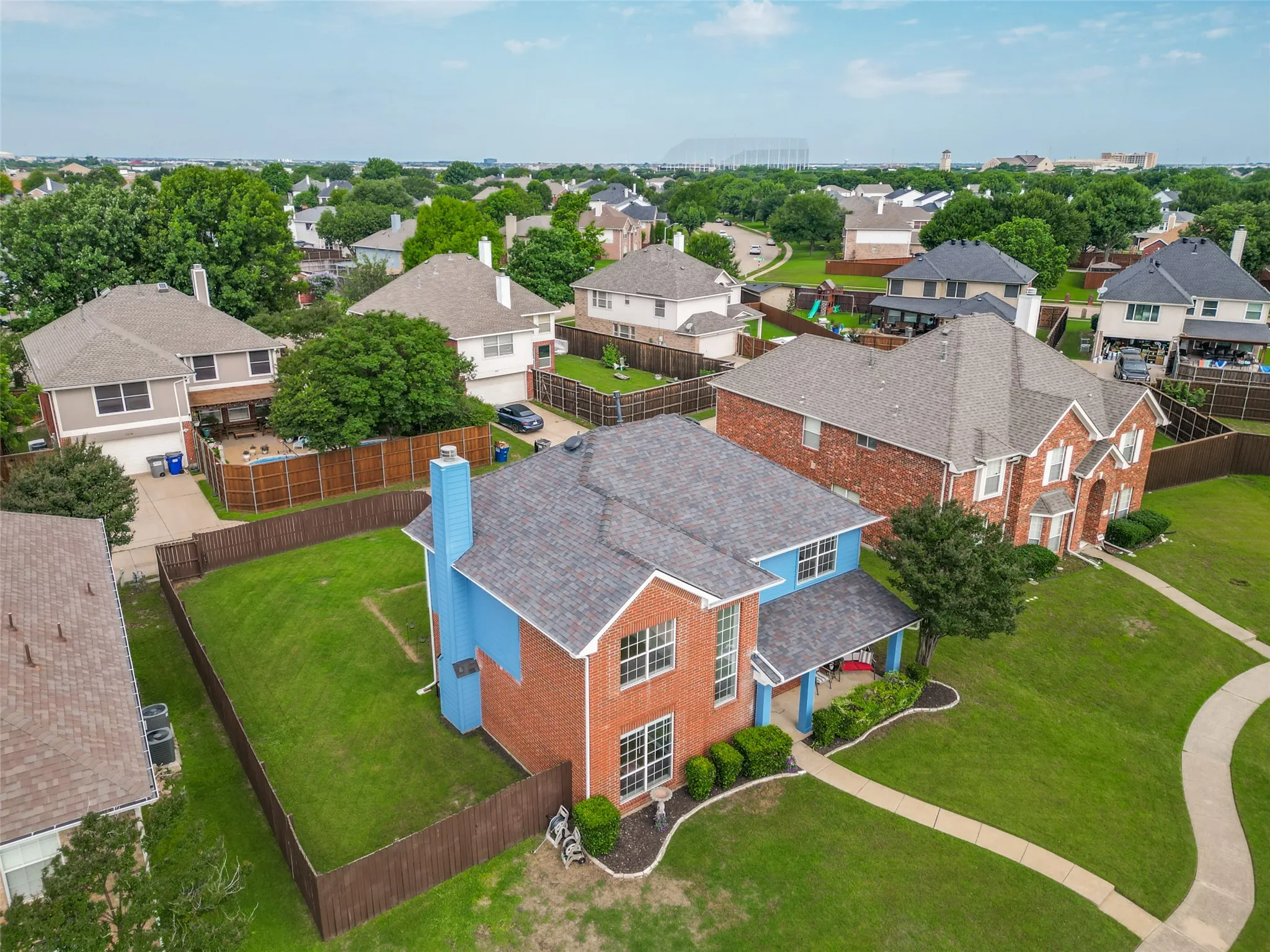 Single Family Residence For Sale in Collin County , 1209 Wilshire Court, Allen, Texas 75002, 5 Bedroom, 3 Bathroom, 2 Garage spaces, 2,233 Sqft, built in 1998, Price $495,000, mls#21278579, Real Estate Agent in Allen, Homes For Sale in Collin county, Homes For Sale in Allen, Realtor in Allen Texas, Real Estate Brokerage Independent Realty Texas, Luminita Cordes Realtor