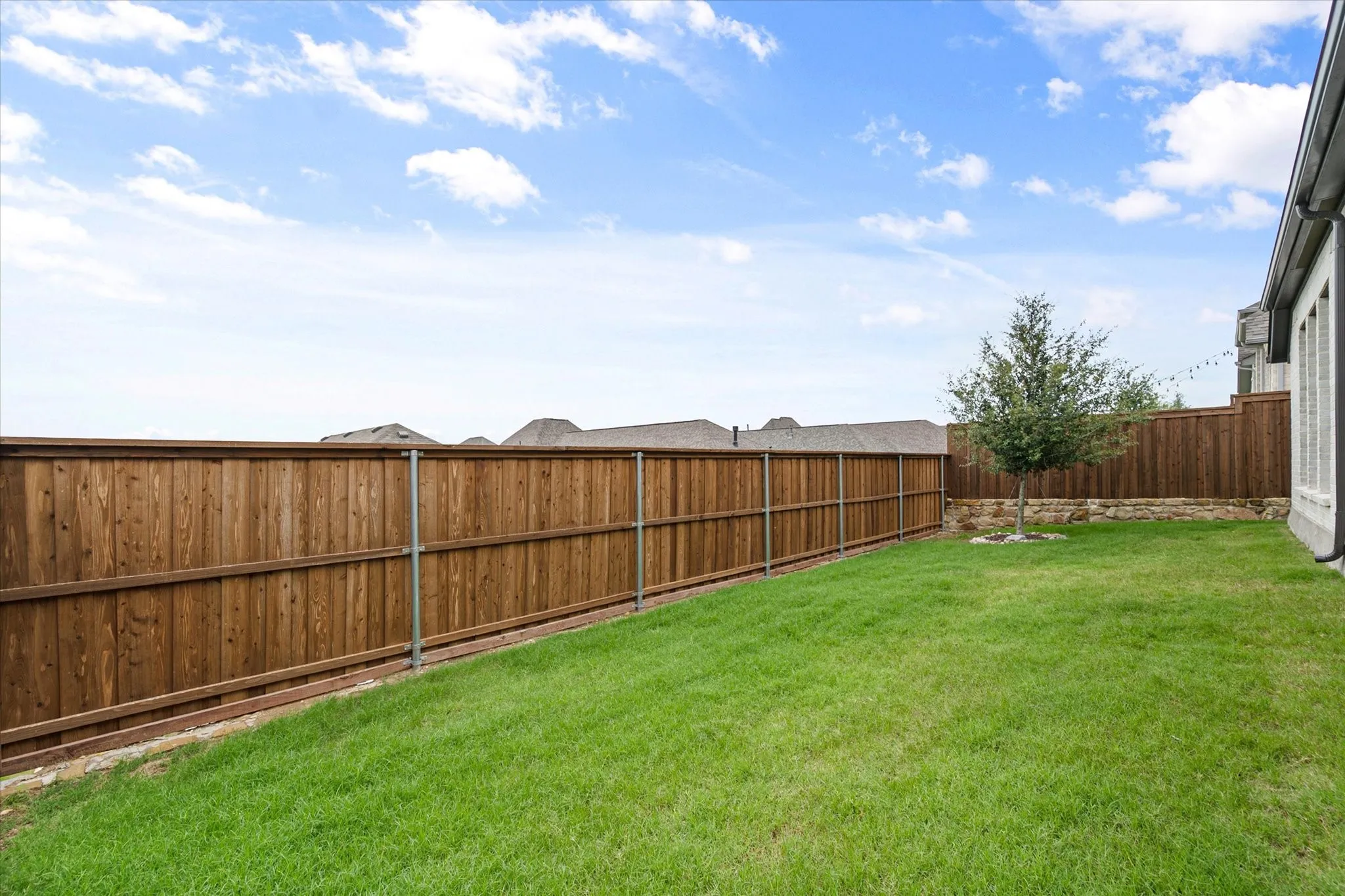 Single Family Residence For Sale in Wise County , 121 Tierra Blanca Lane, Rhome, Texas 76078, 4 Bedroom, 3 Bathroom, 2 Garage spaces, 2,504 Sqft, built in 2024, mls#21282205, Real Estate Agent in Rhome, Homes For Sale in Wise county, Homes For Sale in Rhome, Realtor in Rhome Texas, Real Estate Brokerage Independent Realty Texas, Luminita Cordes Realtor