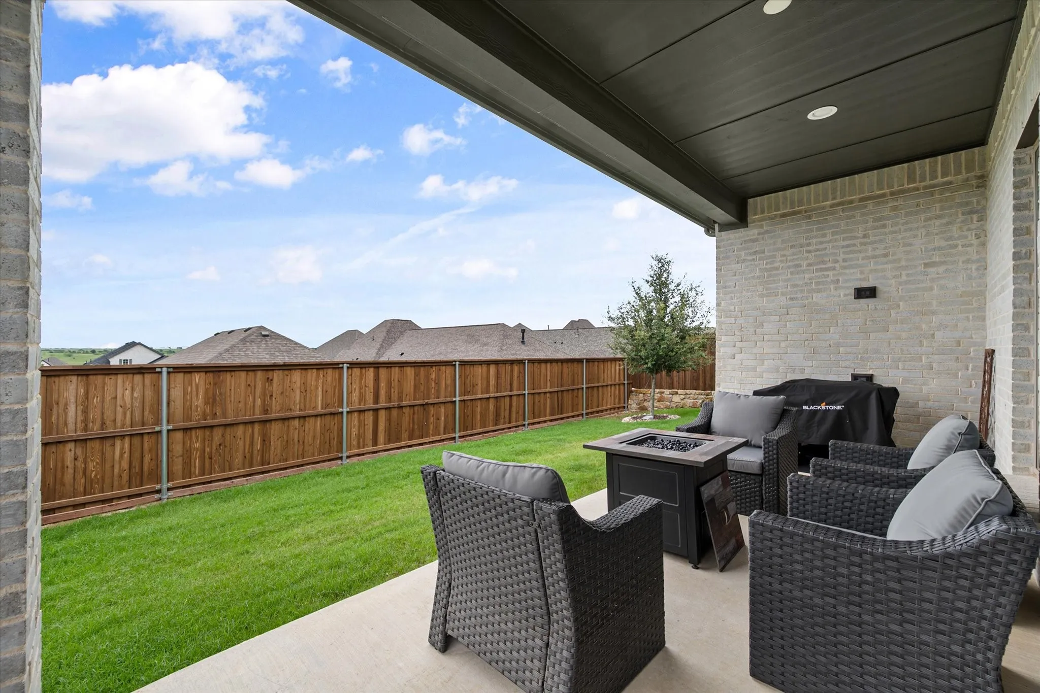 Single Family Residence For Sale in Wise County , 121 Tierra Blanca Lane, Rhome, Texas 76078, 4 Bedroom, 3 Bathroom, 2 Garage spaces, 2,504 Sqft, built in 2024, mls#21282205, Real Estate Agent in Rhome, Homes For Sale in Wise county, Homes For Sale in Rhome, Realtor in Rhome Texas, Real Estate Brokerage Independent Realty Texas, Luminita Cordes Realtor