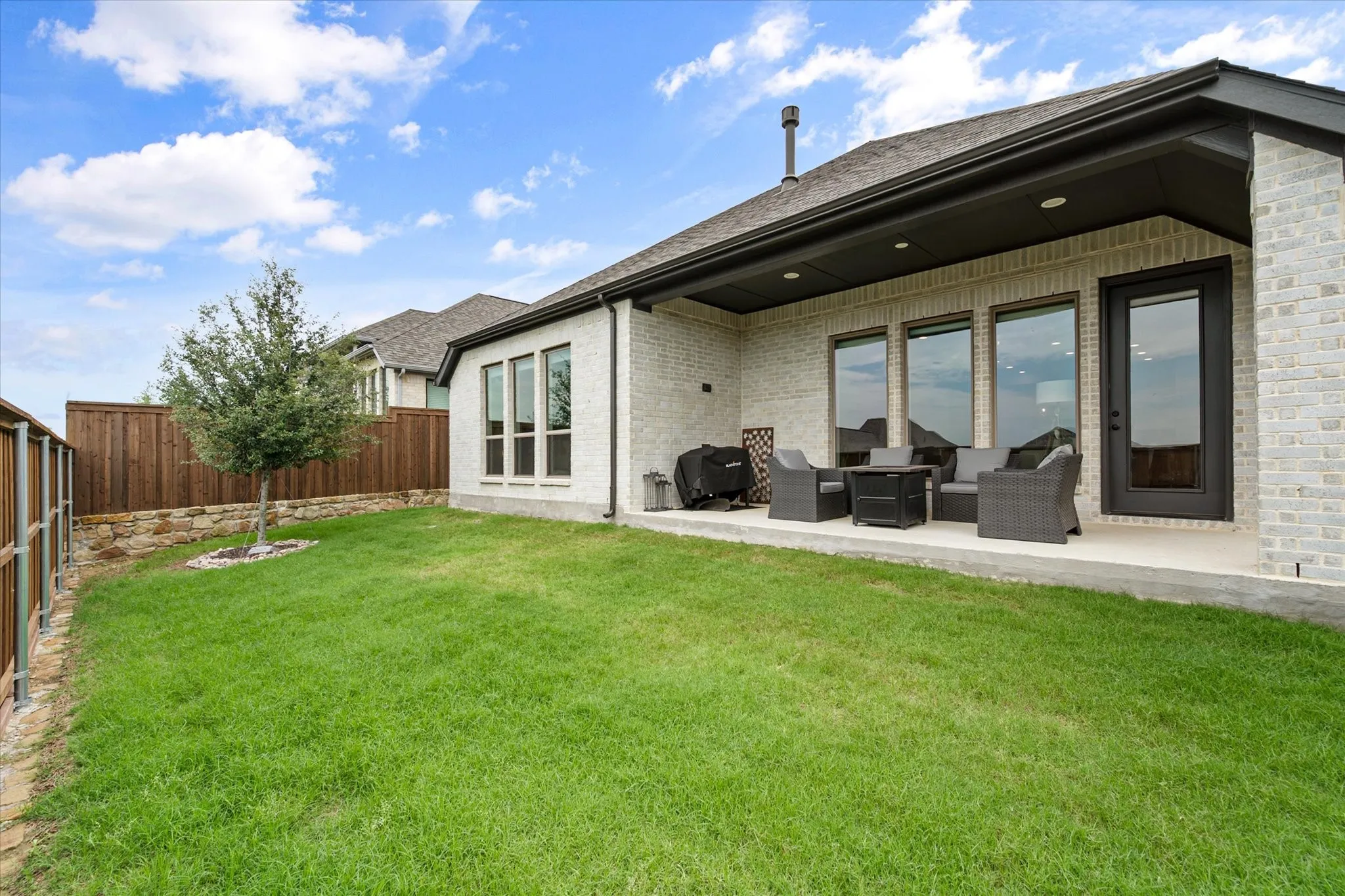 Single Family Residence For Sale in Wise County , 121 Tierra Blanca Lane, Rhome, Texas 76078, 4 Bedroom, 3 Bathroom, 2 Garage spaces, 2,504 Sqft, built in 2024, mls#21282205, Real Estate Agent in Rhome, Homes For Sale in Wise county, Homes For Sale in Rhome, Realtor in Rhome Texas, Real Estate Brokerage Independent Realty Texas, Luminita Cordes Realtor