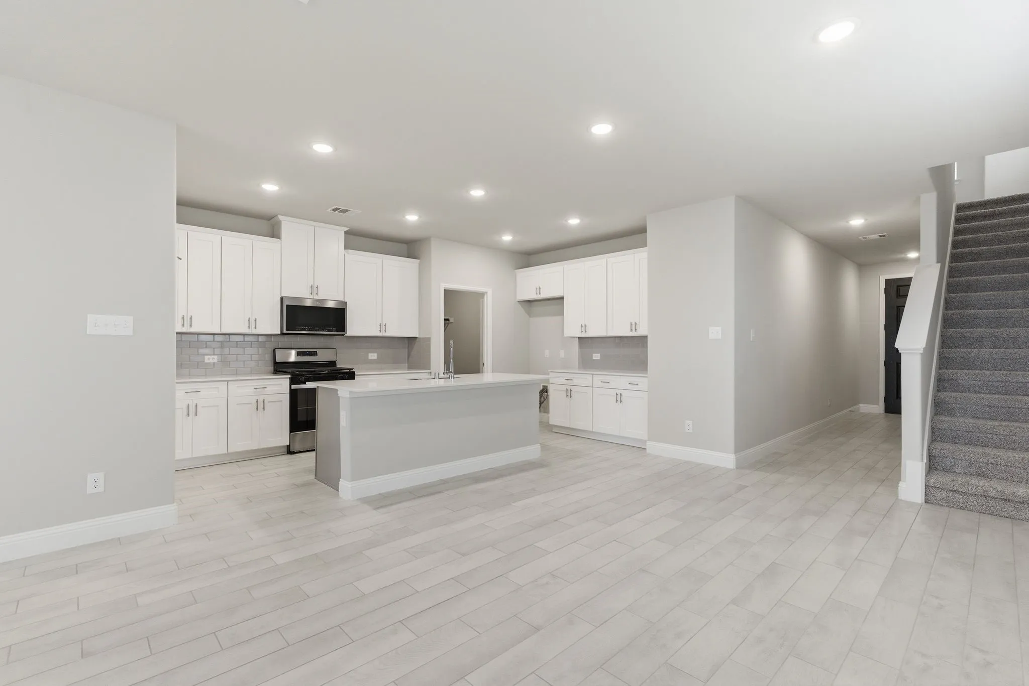 Single Family Residence For Rent in Collin County , 612 Rain Barrel Place, Weston, Texas 75009, 4 Bedrooms, 3 Bathrooms, 2 Garage spaces, 2,271 Sqft, built in 2022, Price $2,150, mls#21284145, Real Estate Agent in Weston, Homes For Rent in Collin county, Homes For Rent in Weston, Realtor in Weston Texas, Real Estate Brokerage Independent Realty Texas, Luminita Cordes Realtor