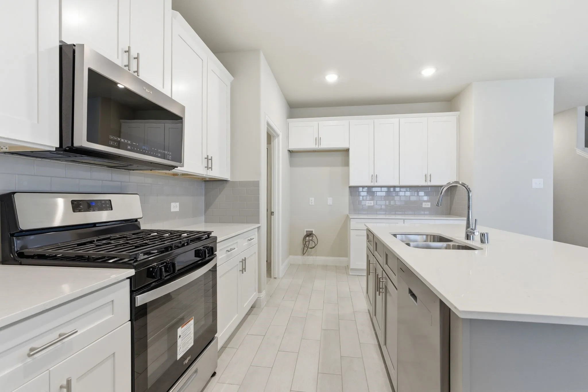 Single Family Residence For Rent in Collin County , 612 Rain Barrel Place, Weston, Texas 75009, 4 Bedrooms, 3 Bathrooms, 2 Garage spaces, 2,271 Sqft, built in 2022, Price $2,150, mls#21284145, Real Estate Agent in Weston, Homes For Rent in Collin county, Homes For Rent in Weston, Realtor in Weston Texas, Real Estate Brokerage Independent Realty Texas, Luminita Cordes Realtor