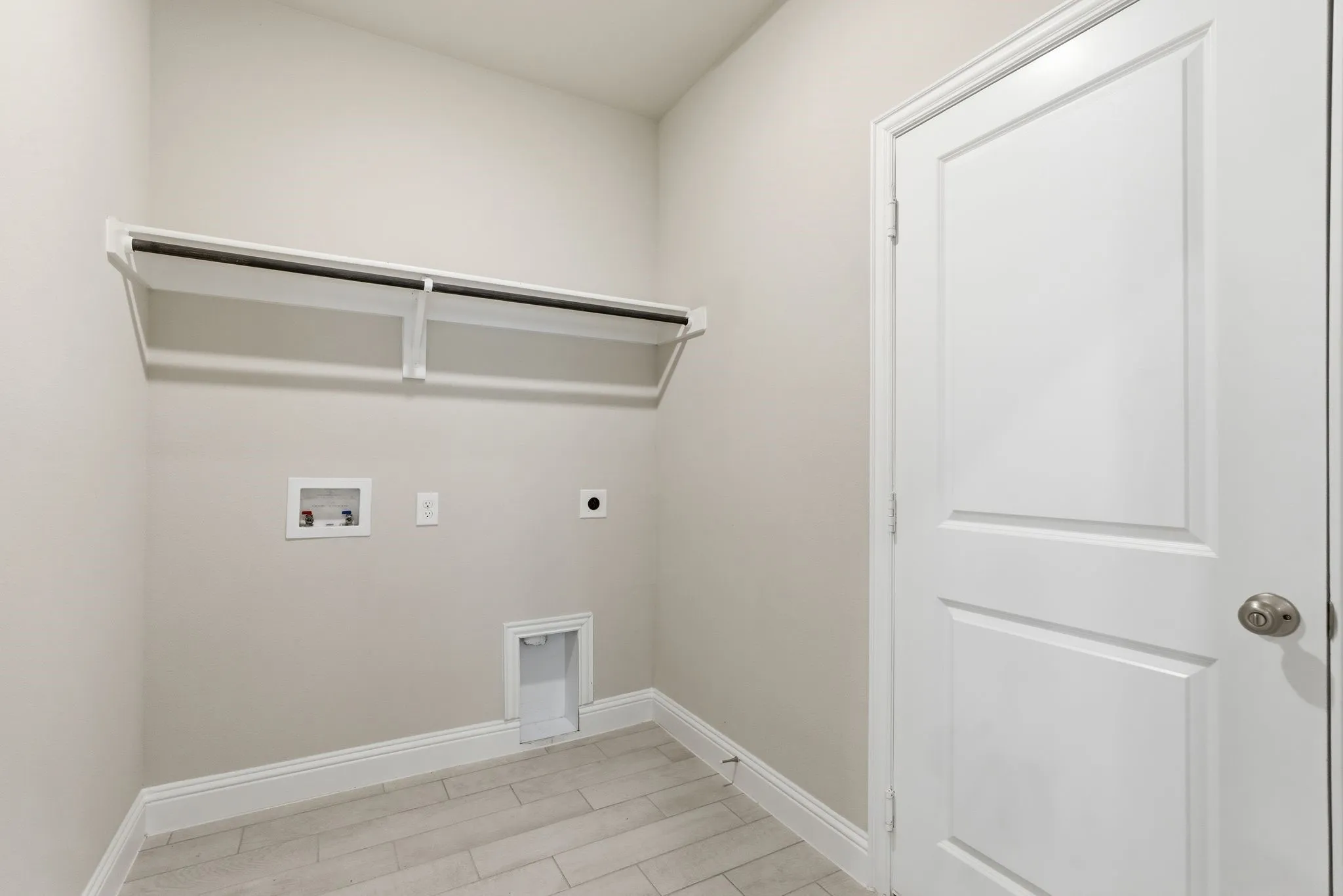 Single Family Residence For Rent in Collin County , 612 Rain Barrel Place, Weston, Texas 75009, 4 Bedrooms, 3 Bathrooms, 2 Garage spaces, 2,271 Sqft, built in 2022, Price $2,150, mls#21284145, Real Estate Agent in Weston, Homes For Rent in Collin county, Homes For Rent in Weston, Realtor in Weston Texas, Real Estate Brokerage Independent Realty Texas, Luminita Cordes Realtor
