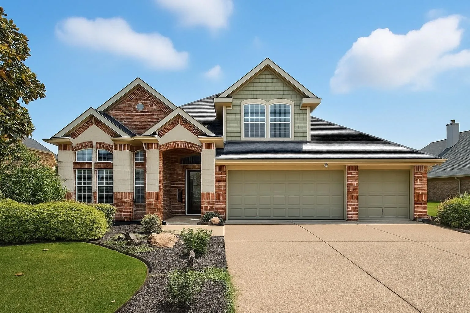 Single Family Residence For Sale in Denton County , 308 Sandy Cove, Argyle, Texas 76226, 4 Bedroom, 3 Bathroom, 3 Garage spaces, 3,188 Sqft, built in 2005, mls#21277426, Real Estate Agent in Argyle, Homes For Sale in Denton county, Homes For Sale in Argyle, Realtor in Argyle Texas, Real Estate Brokerage Independent Realty Texas, Luminita Cordes Realtor