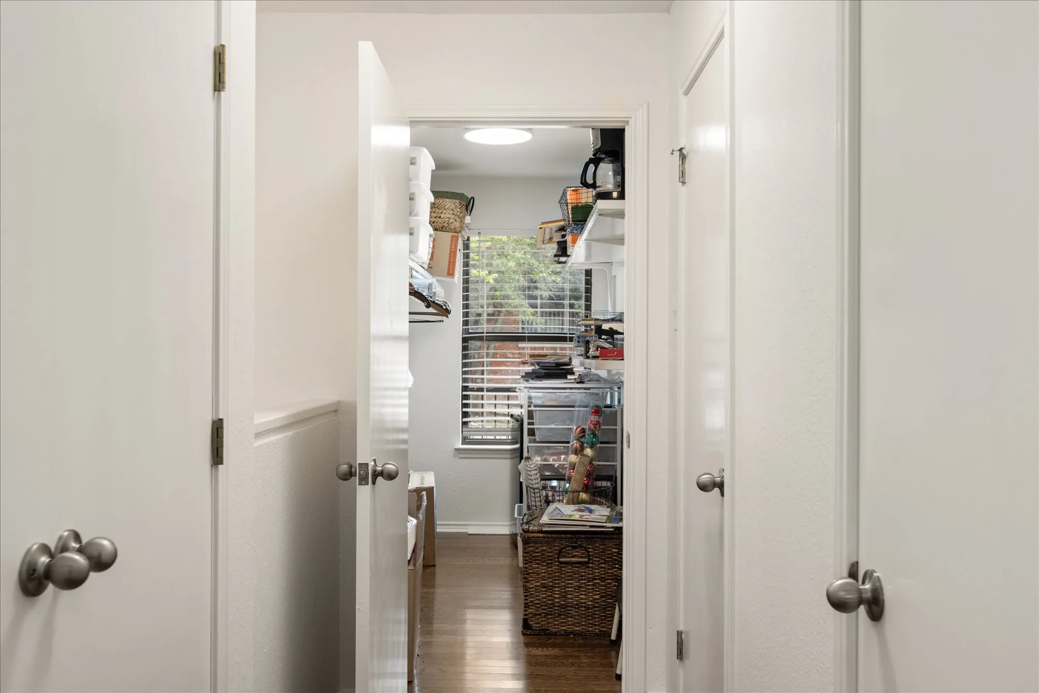 Office Space or Walk in Closet