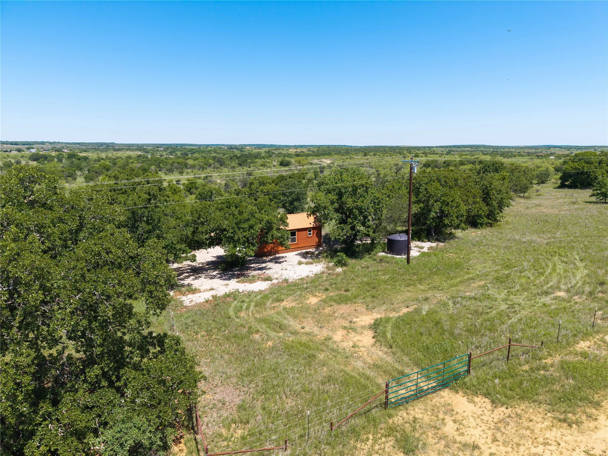 Single Family Residence For Sale in Young County , 7582 Fm 2652, Loving, Texas 76460, 1 Bedroom, 1 Bathroom, Garage spaces, 392 Sqft, built in 2018, Price $1,227,000, mls#21284018, Real Estate Agent in Loving, Homes For Sale in Young county, Homes For Sale in Loving, Realtor in Loving Texas, Real Estate Brokerage Independent Realty Texas, Luminita Cordes Realtor