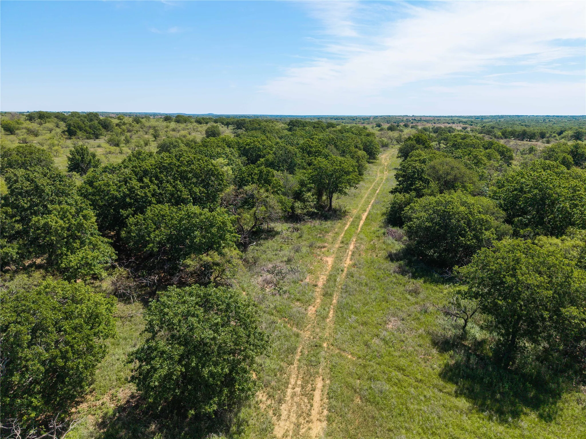 Single Family Residence For Sale in Young County , 7582 Fm 2652, Loving, Texas 76460, 1 Bedroom, 1 Bathroom, Garage spaces, 392 Sqft, built in 2018, Price $1,227,000, mls#21284018, Real Estate Agent in Loving, Homes For Sale in Young county, Homes For Sale in Loving, Realtor in Loving Texas, Real Estate Brokerage Independent Realty Texas, Luminita Cordes Realtor