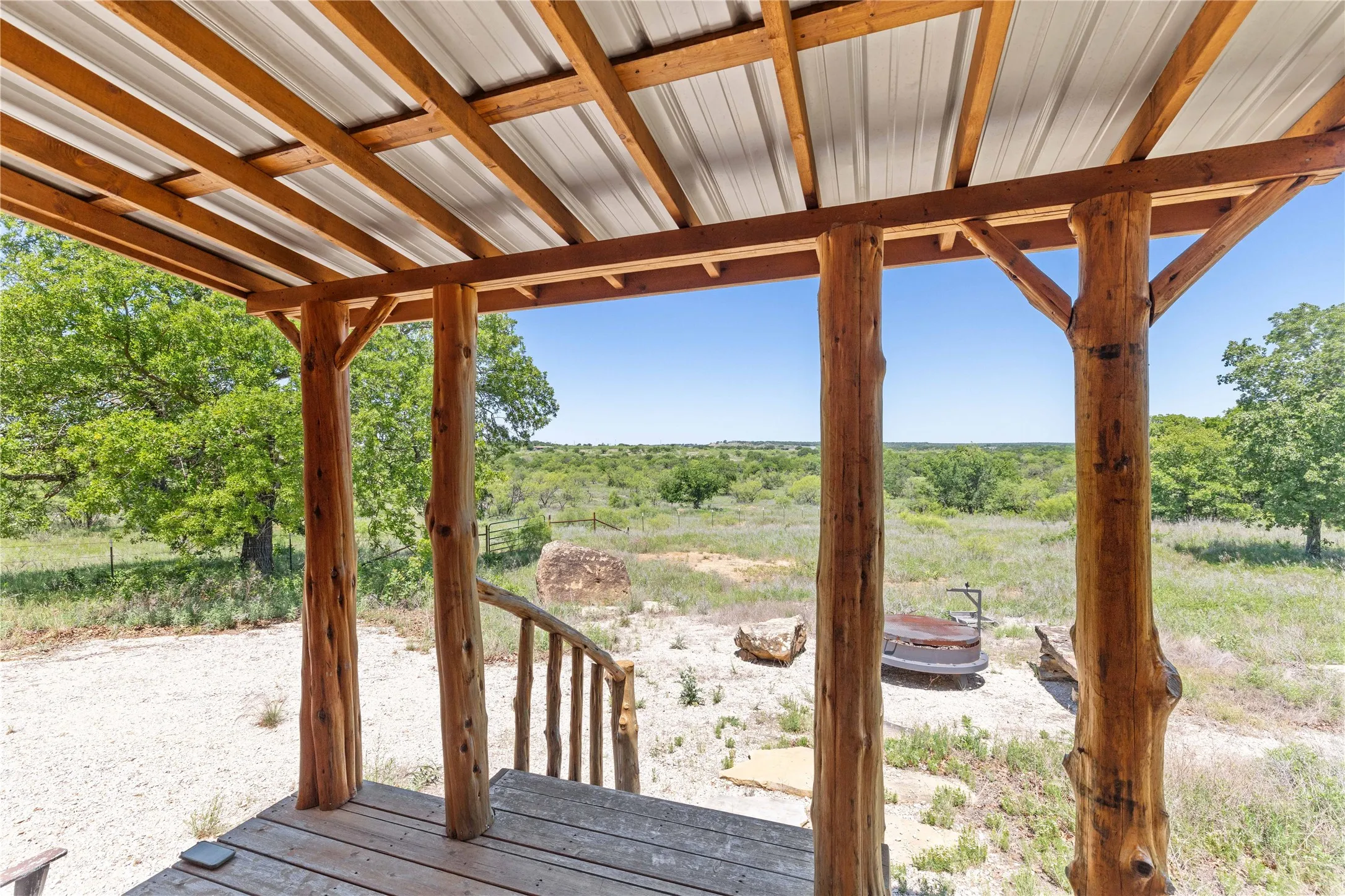 Single Family Residence For Sale in Young County , 7582 Fm 2652, Loving, Texas 76460, 1 Bedroom, 1 Bathroom, Garage spaces, 392 Sqft, built in 2018, Price $1,227,000, mls#21284018, Real Estate Agent in Loving, Homes For Sale in Young county, Homes For Sale in Loving, Realtor in Loving Texas, Real Estate Brokerage Independent Realty Texas, Luminita Cordes Realtor