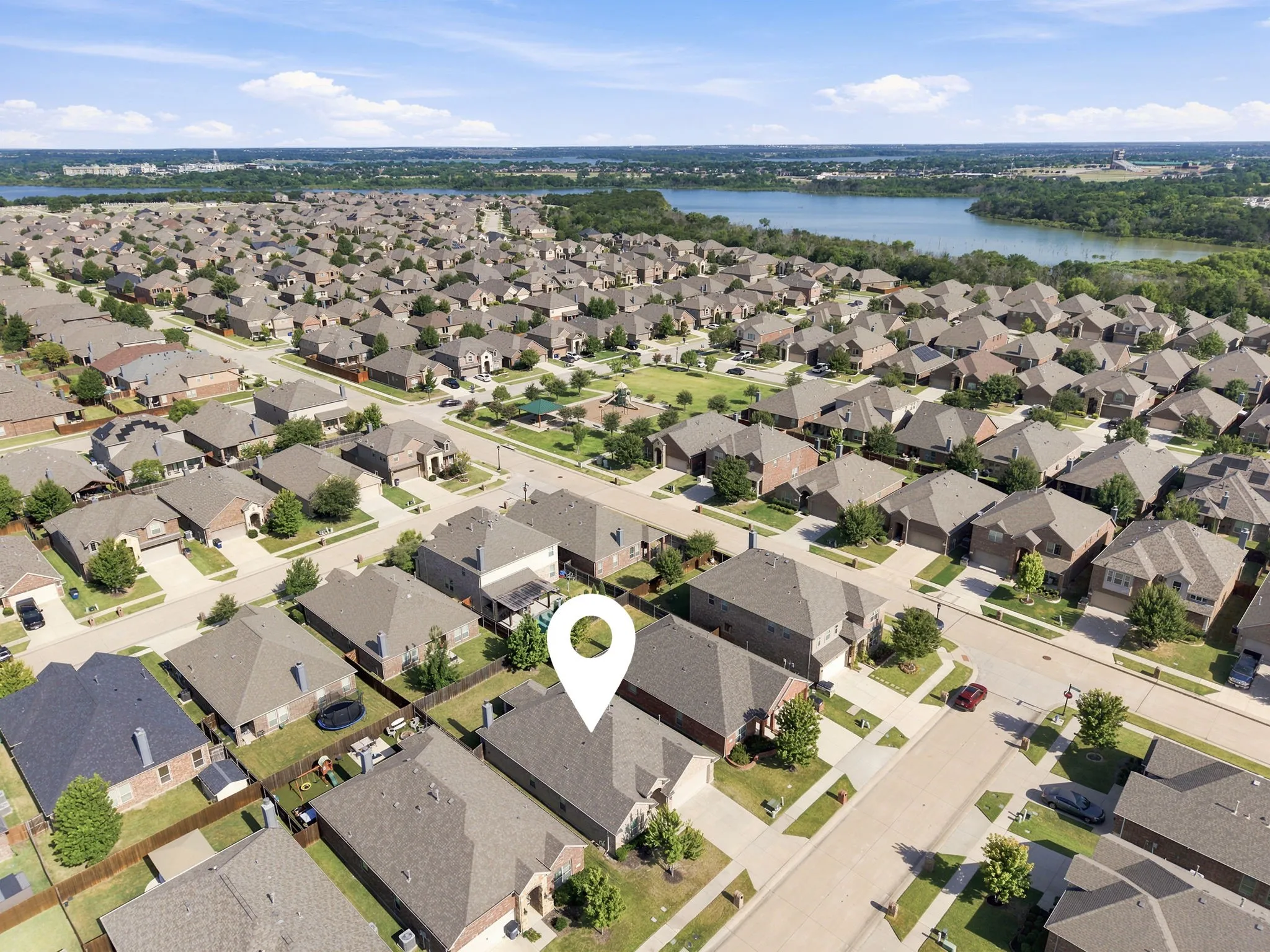 Overview of the neighborhood.