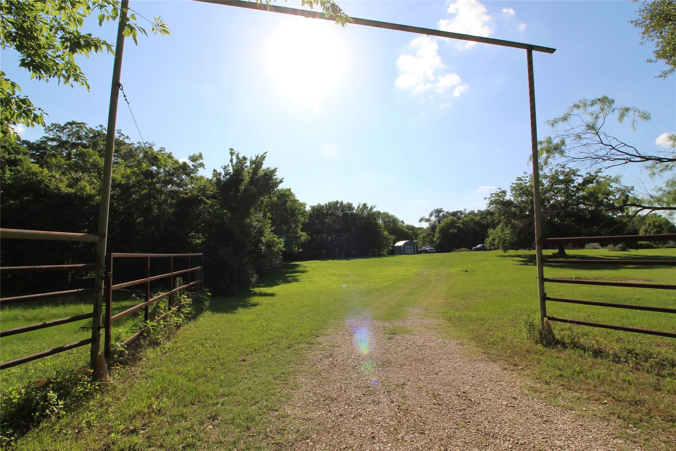 Unimproved Land For Sale in Kaufman County , 19470 County Road 4072, Kemp, Texas 75143, 0, 0, Garage spaces, 0 Sqft, built in 0, mls#21284334, Real Estate Agent in Kemp, Homes For Sale in Kaufman county, Homes For Sale in Kemp, Realtor in Kemp Texas, Real Estate Brokerage Independent Realty Texas, Luminita Cordes Realtor