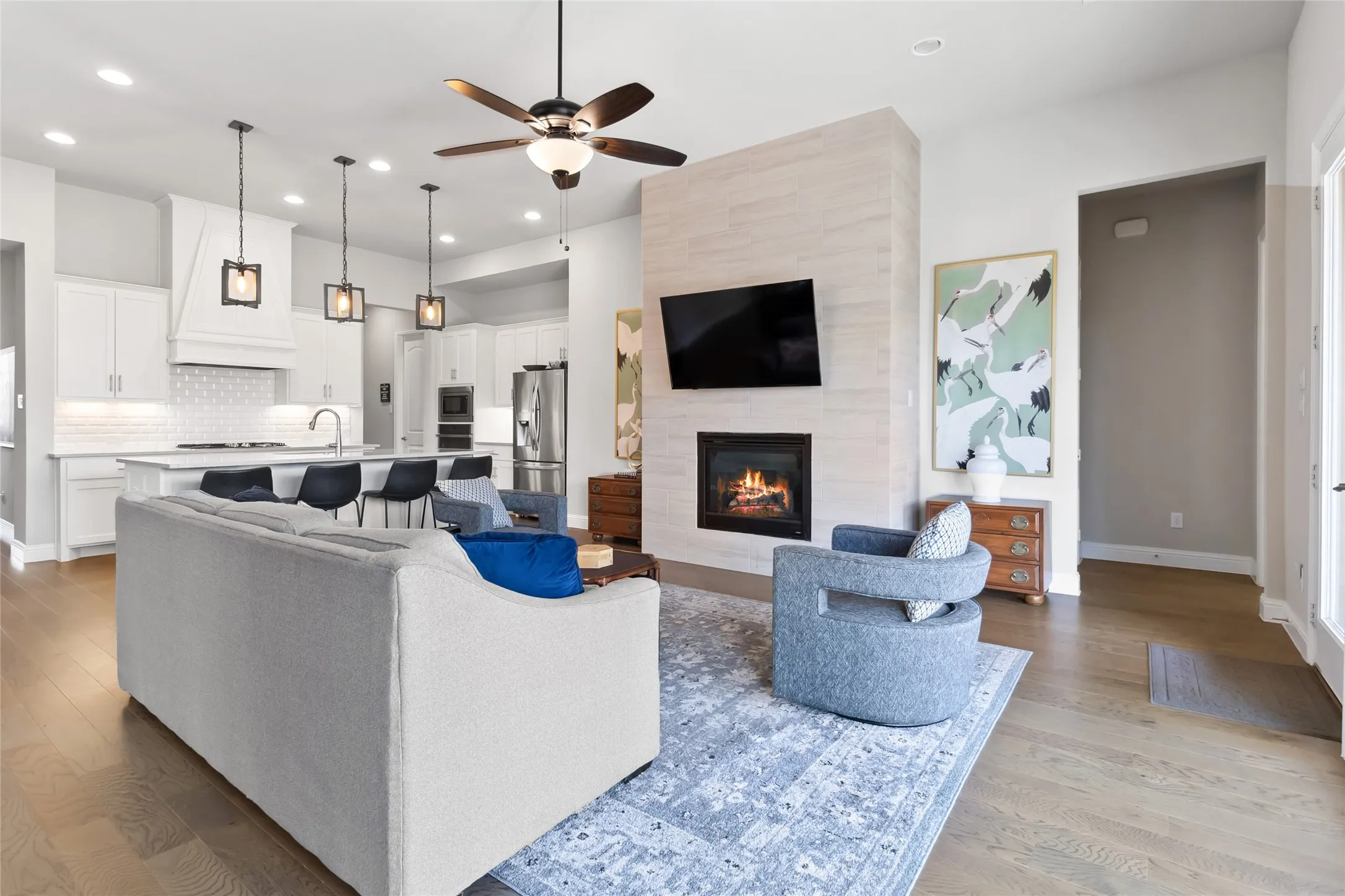 Single Family Residence For Sale in Collin County , 1812 Scotney Court, Celina, Texas 75009, 5 Bedroom, 5 Bathroom, 3 Garage spaces, 3,755 Sqft, built in 2021, mls#21283984, Real Estate Agent in Celina, Homes For Sale in Collin county, Homes For Sale in Celina, Realtor in Celina Texas, Real Estate Brokerage Independent Realty Texas, Luminita Cordes Realtor