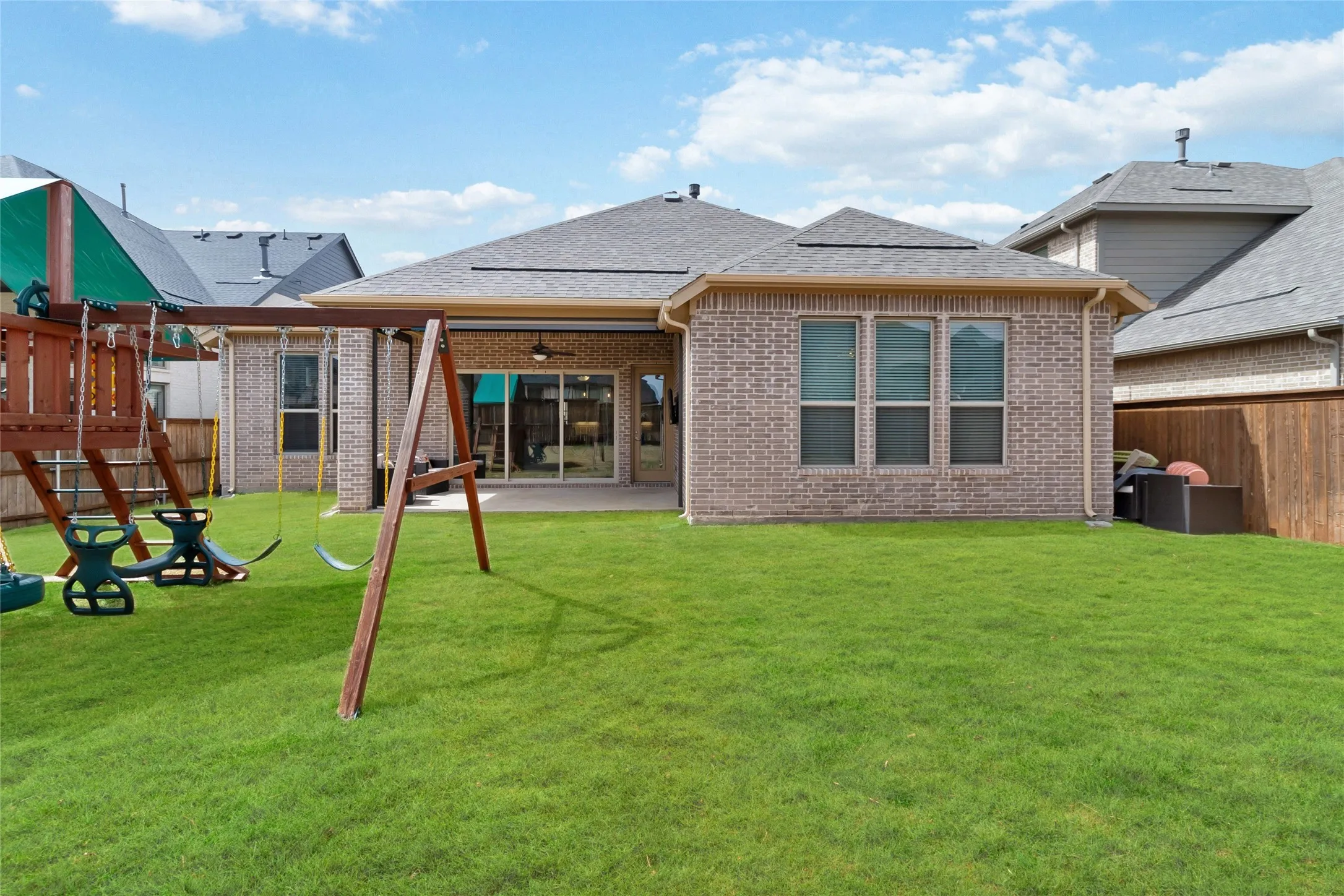 Single Family Residence For Sale in Collin County , 1812 Scotney Court, Celina, Texas 75009, 5 Bedroom, 5 Bathroom, 3 Garage spaces, 3,755 Sqft, built in 2021, mls#21283984, Real Estate Agent in Celina, Homes For Sale in Collin county, Homes For Sale in Celina, Realtor in Celina Texas, Real Estate Brokerage Independent Realty Texas, Luminita Cordes Realtor