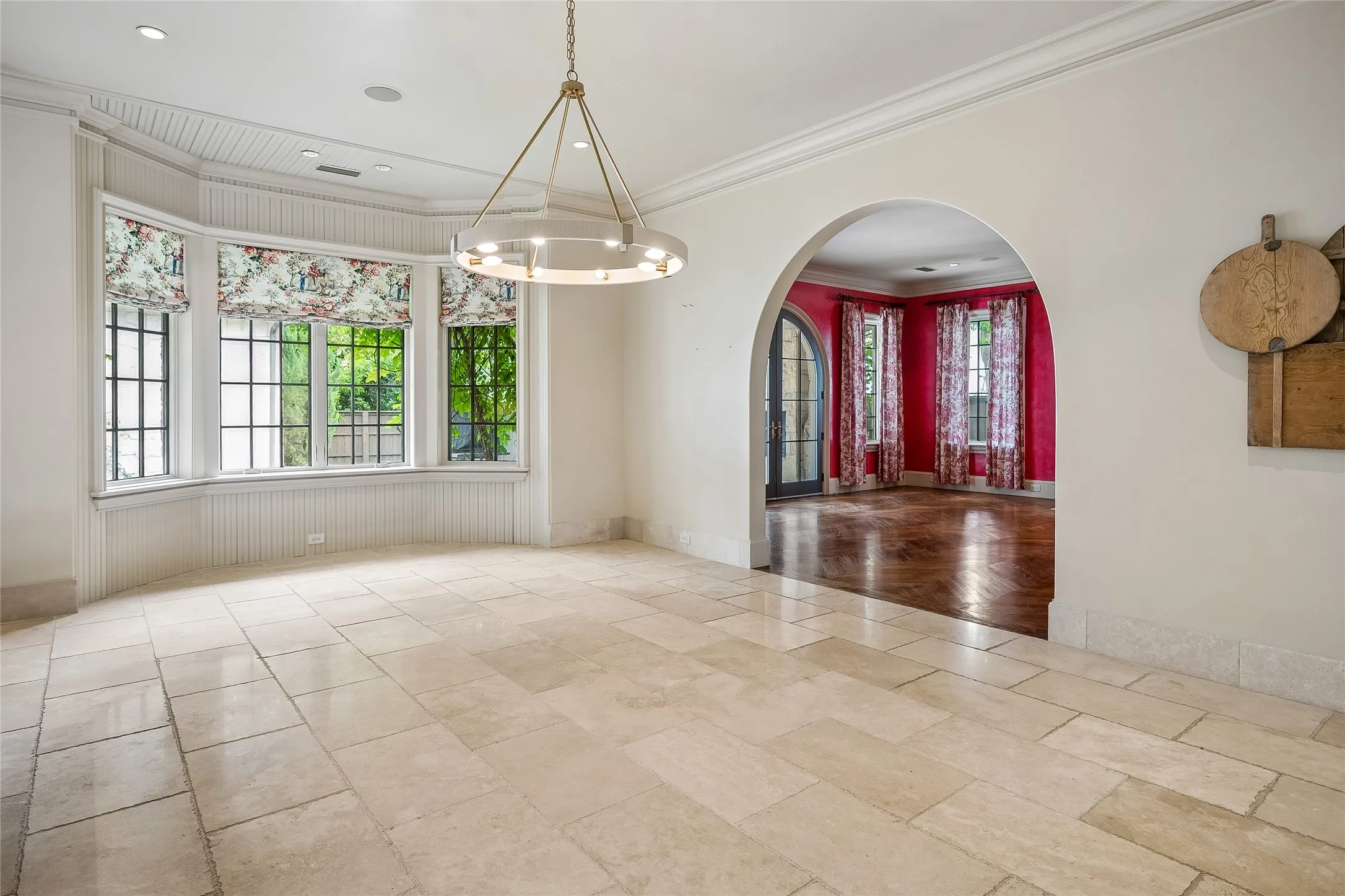 Single Family Residence For Sale in Dallas County , 4424 Manning Lane, Dallas, Texas 75220, 4 Bedroom, 5 Bathroom, 2 Garage spaces, 6,530 Sqft, built in 2007, mls#21280377, Real Estate Agent in Dallas, Homes For Sale in Dallas county, Homes For Sale in Dallas, Realtor in Dallas Texas, Real Estate Brokerage Independent Realty Texas, Luminita Cordes Realtor