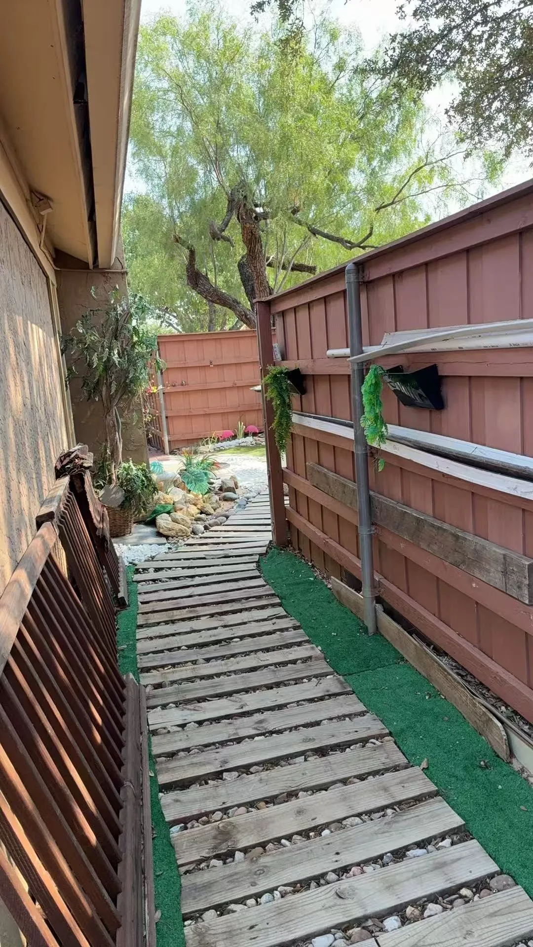 Condominium For Sale in Dallas County , 4227 Cuesta Drive AT, Irving, Texas 75038, 2 Bedroom, 2 Bathroom, 2 Garage spaces, 1,208 Sqft, built in 1981, mls#21252699, Real Estate Agent in Irving, Homes For Sale in Dallas county, Homes For Sale in Irving, Realtor in Irving Texas, Real Estate Brokerage Independent Realty Texas, Luminita Cordes Realtor
