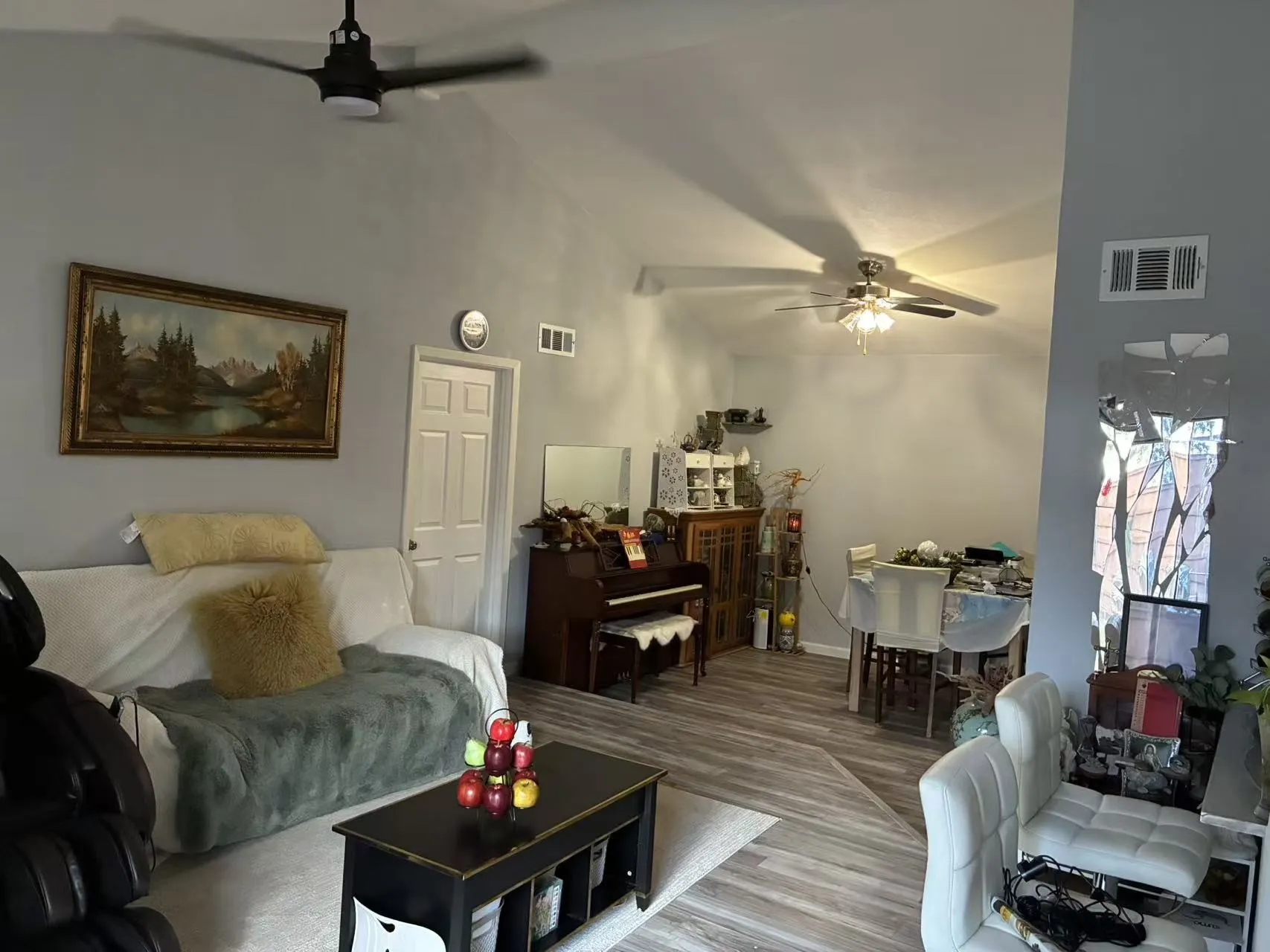 Condominium For Sale in Dallas County , 4227 Cuesta Drive AT, Irving, Texas 75038, 2 Bedroom, 2 Bathroom, 2 Garage spaces, 1,208 Sqft, built in 1981, mls#21252699, Real Estate Agent in Irving, Homes For Sale in Dallas county, Homes For Sale in Irving, Realtor in Irving Texas, Real Estate Brokerage Independent Realty Texas, Luminita Cordes Realtor