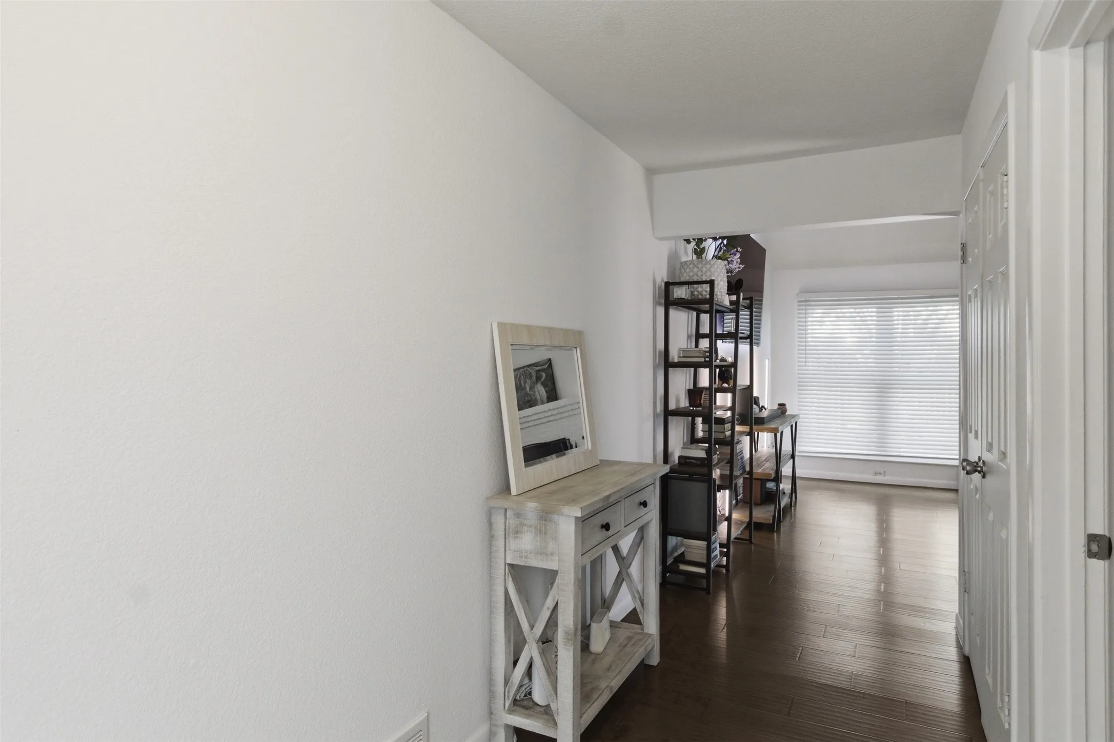 Single Family Residence For Sale in Dallas County , 1709 Goliad Drive, Garland, Texas 75042, 3 Bedrooms, 2 Bathrooms, Garage spaces, 1,606 Sqft, built in 1973, Price $330,000, mls#21284139, Real Estate Agent in Garland, Homes For Sale in Dallas county, Homes For Sale in Garland, Realtor in Garland Texas, Real Estate Brokerage Independent Realty Texas, Luminita Cordes Realtor