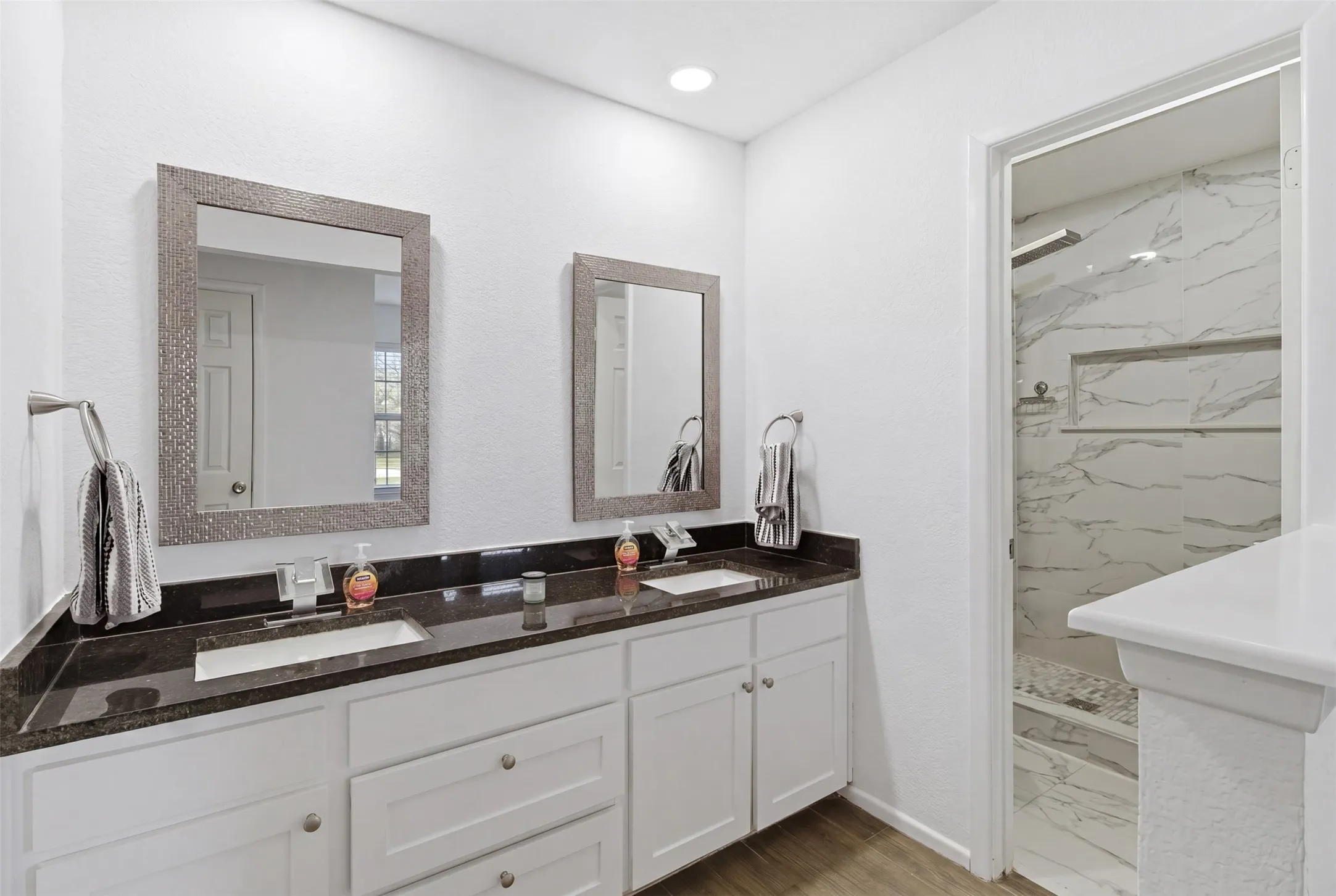 Single Family Residence For Sale in Dallas County , 1709 Goliad Drive, Garland, Texas 75042, 3 Bedrooms, 2 Bathrooms, Garage spaces, 1,606 Sqft, built in 1973, Price $330,000, mls#21284139, Real Estate Agent in Garland, Homes For Sale in Dallas county, Homes For Sale in Garland, Realtor in Garland Texas, Real Estate Brokerage Independent Realty Texas, Luminita Cordes Realtor