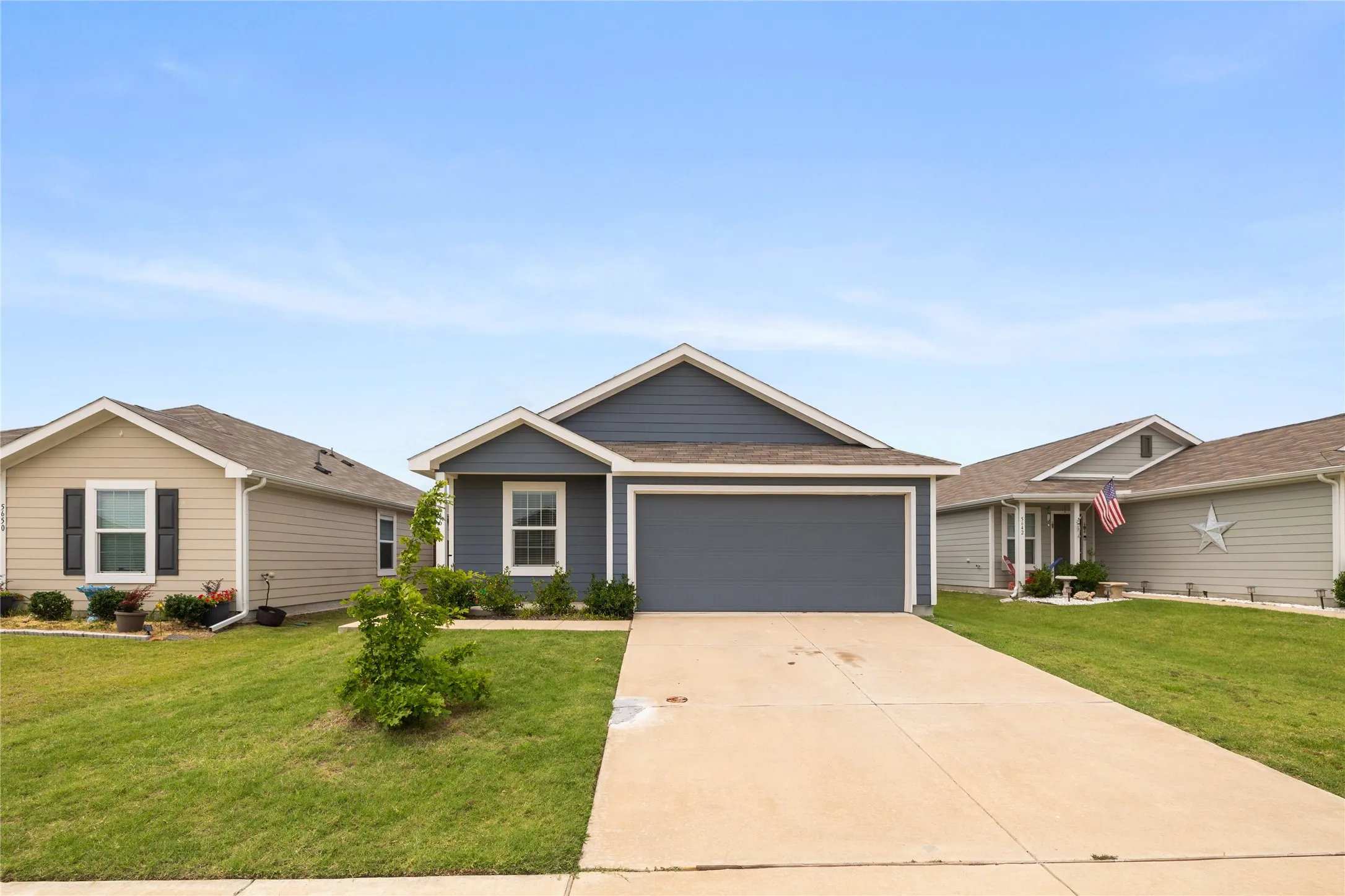 Single Family Residence For Sale in Collin County , 5646 Bristle Leaf Drive, Princeton, Texas 75407, 2 Bedroom, 1 Bathroom, 1 Garage spaces, 1,012 Sqft, built in 2022, mls#21282423, Real Estate Agent in Princeton, Homes For Sale in Collin county, Homes For Sale in Princeton, Realtor in Princeton Texas, Real Estate Brokerage Independent Realty Texas, Luminita Cordes Realtor