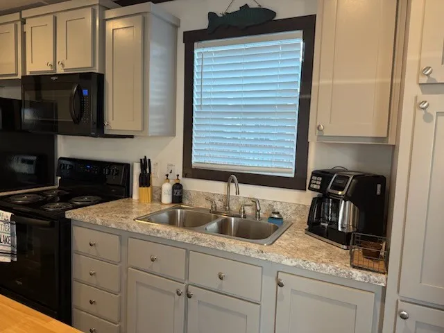 Manufactured Home For Sale in Wood County , 281 Indian Gap, Quitman, Texas 75783, 1 Bedroom, 1 Bathroom, Garage spaces, 399 Sqft, built in 2024, Price $99,000, mls#21282909, Real Estate Agent in Quitman, Homes For Sale in Wood county, Homes For Sale in Quitman, Realtor in Quitman Texas, Real Estate Brokerage Independent Realty Texas, Luminita Cordes Realtor