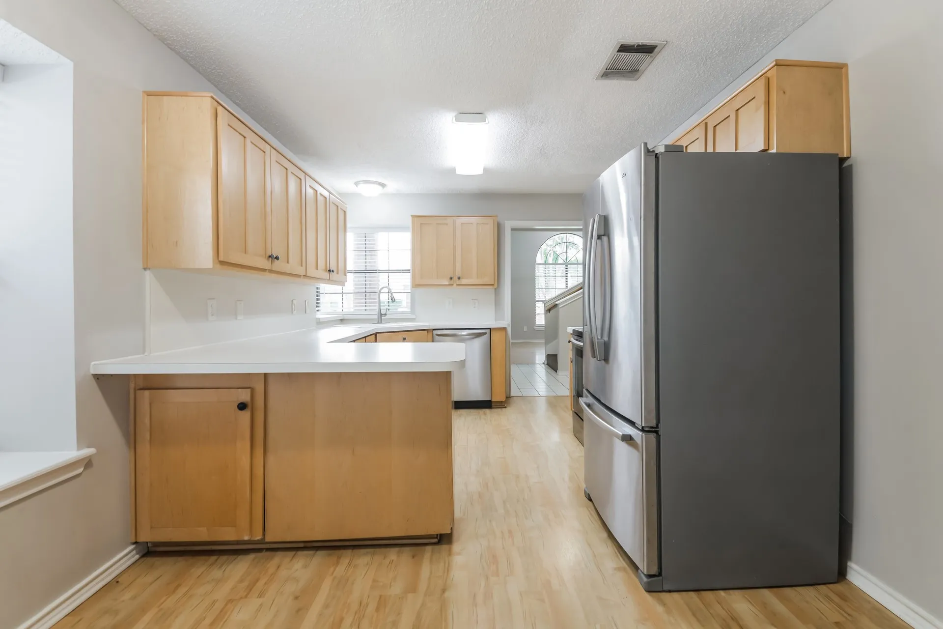 Single Family Residence For Rent in Denton County , 2026 Greenview Drive, Carrollton, Texas 75010, 2 Bedroom, 1 Bathroom, 2 Garage spaces, 1,000 Sqft, built in 1989, mls#21284416, Real Estate Agent in Carrollton, Homes For Rent in Denton county, Homes For Rent in Carrollton, Realtor in Carrollton Texas, Real Estate Brokerage Independent Realty Texas, Luminita Cordes Realtor