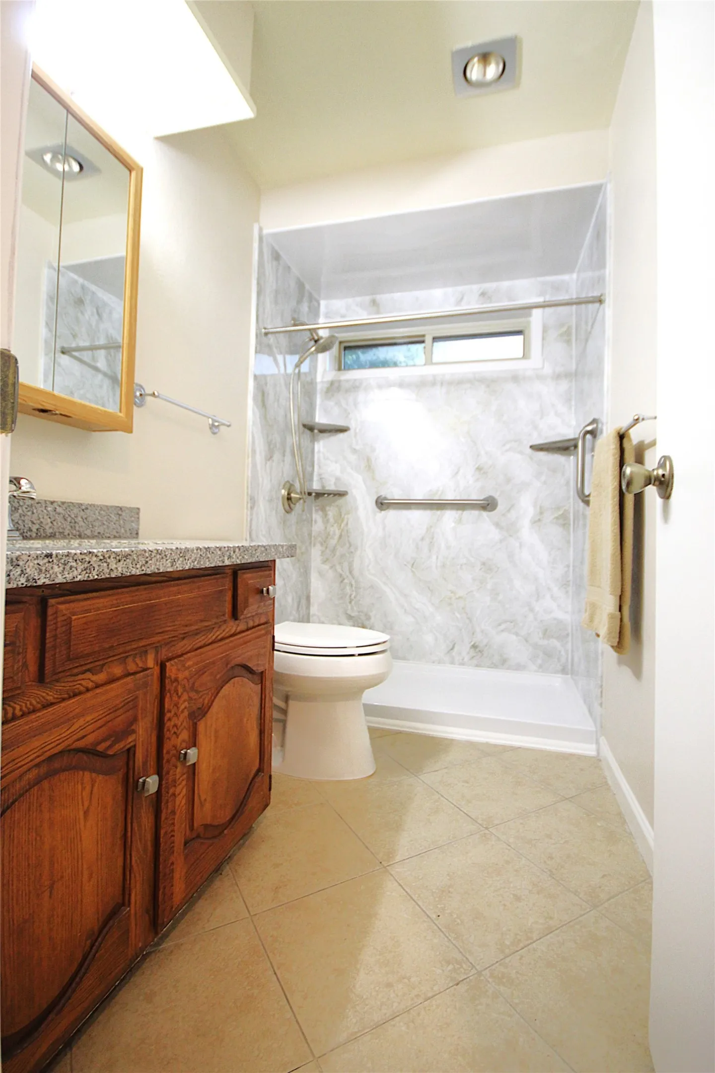 Single Family Residence For Sale in Dallas County , 3610 Cheyenne Trail, Garland, Texas 75044, 3 Bedroom, 2 Bathroom, 2 Garage spaces, 1,661 Sqft, built in 1977, mls#21265873, Real Estate Agent in Garland, Homes For Sale in Dallas county, Homes For Sale in Garland, Realtor in Garland Texas, Real Estate Brokerage Independent Realty Texas, Luminita Cordes Realtor