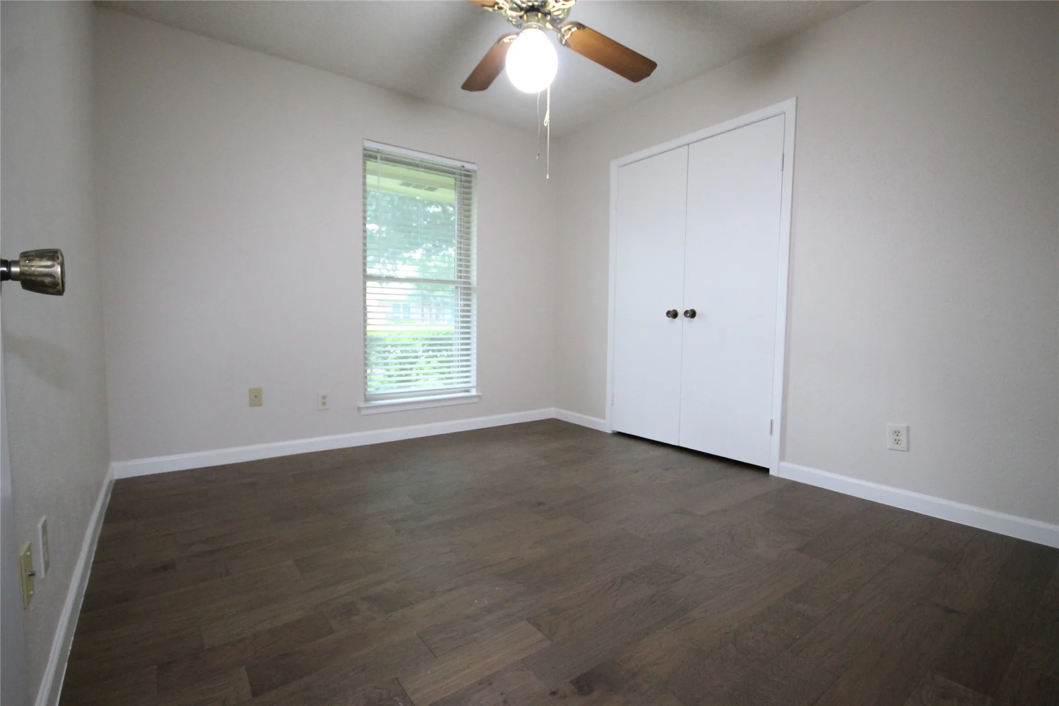 Single Family Residence For Sale in Dallas County , 3610 Cheyenne Trail, Garland, Texas 75044, 3 Bedroom, 2 Bathroom, 2 Garage spaces, 1,661 Sqft, built in 1977, mls#21265873, Real Estate Agent in Garland, Homes For Sale in Dallas county, Homes For Sale in Garland, Realtor in Garland Texas, Real Estate Brokerage Independent Realty Texas, Luminita Cordes Realtor