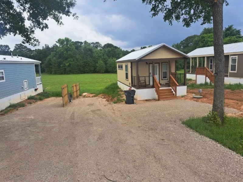 Manufactured Home For Sale in Wood County , 275 Indian Gap, Quitman, Texas 75783, 1 Bedroom, 1 Bathroom, Garage spaces, 399 Sqft, built in 2024, mls#21282876, Real Estate Agent in Quitman, Homes For Sale in Wood county, Homes For Sale in Quitman, Realtor in Quitman Texas, Real Estate Brokerage Independent Realty Texas, Luminita Cordes Realtor