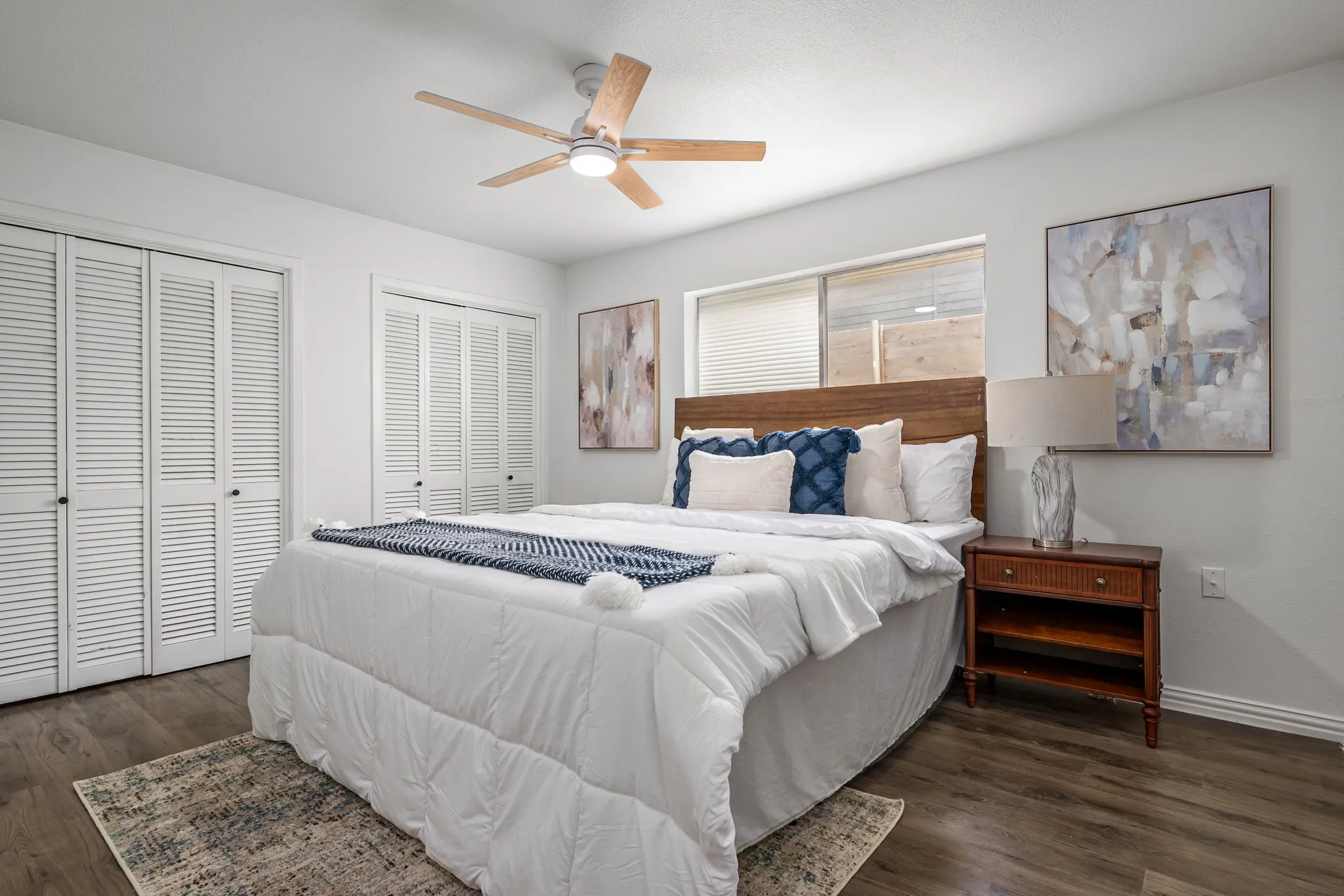 Single Family Residence For Sale in Dallas County , 2518 Hightrail Drive, Carrollton, Texas 75006, 3 Bedroom, 2 Bathroom, 2 Garage spaces, 1,847 Sqft, built in 1969, mls#21283831, Real Estate Agent in Carrollton, Homes For Sale in Dallas county, Homes For Sale in Carrollton, Realtor in Carrollton Texas, Real Estate Brokerage Independent Realty Texas, Luminita Cordes Realtor