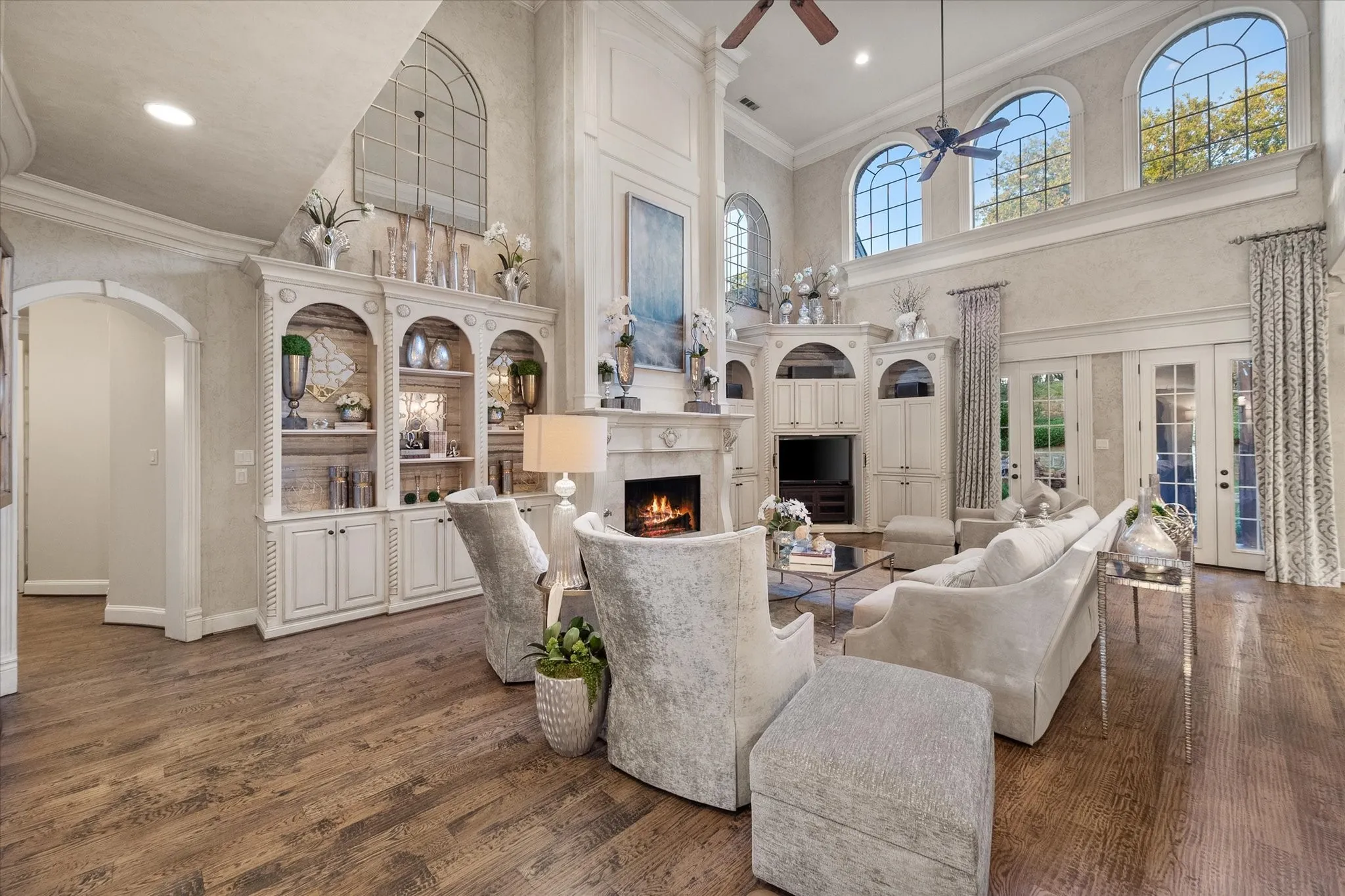 Single Family Residence For Sale in Tarrant County , 2325 Panorama Court, Arlington, Texas 76016, 4 Bedroom, 6 Bathroom, 3 Garage spaces, 6,566 Sqft, built in 2003, Price $1,395,000, mls#21281591, Real Estate Agent in Arlington, Homes For Sale in Tarrant county, Homes For Sale in Arlington, Realtor in Arlington Texas, Real Estate Brokerage Independent Realty Texas, Luminita Cordes Realtor