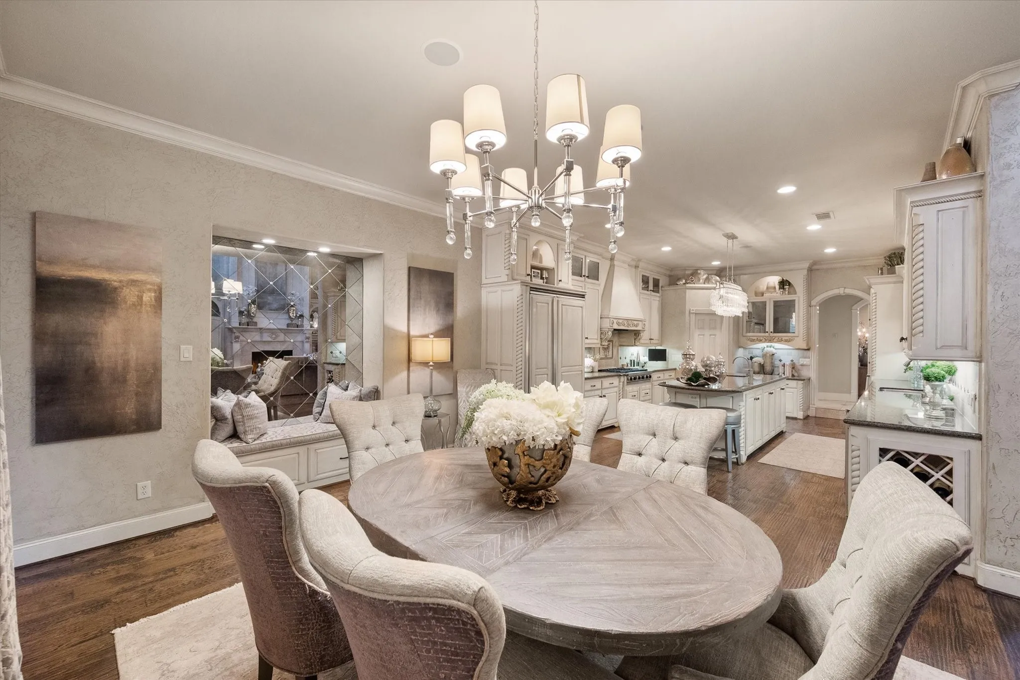 Single Family Residence For Sale in Tarrant County , 2325 Panorama Court, Arlington, Texas 76016, 4 Bedroom, 6 Bathroom, 3 Garage spaces, 6,566 Sqft, built in 2003, Price $1,395,000, mls#21281591, Real Estate Agent in Arlington, Homes For Sale in Tarrant county, Homes For Sale in Arlington, Realtor in Arlington Texas, Real Estate Brokerage Independent Realty Texas, Luminita Cordes Realtor