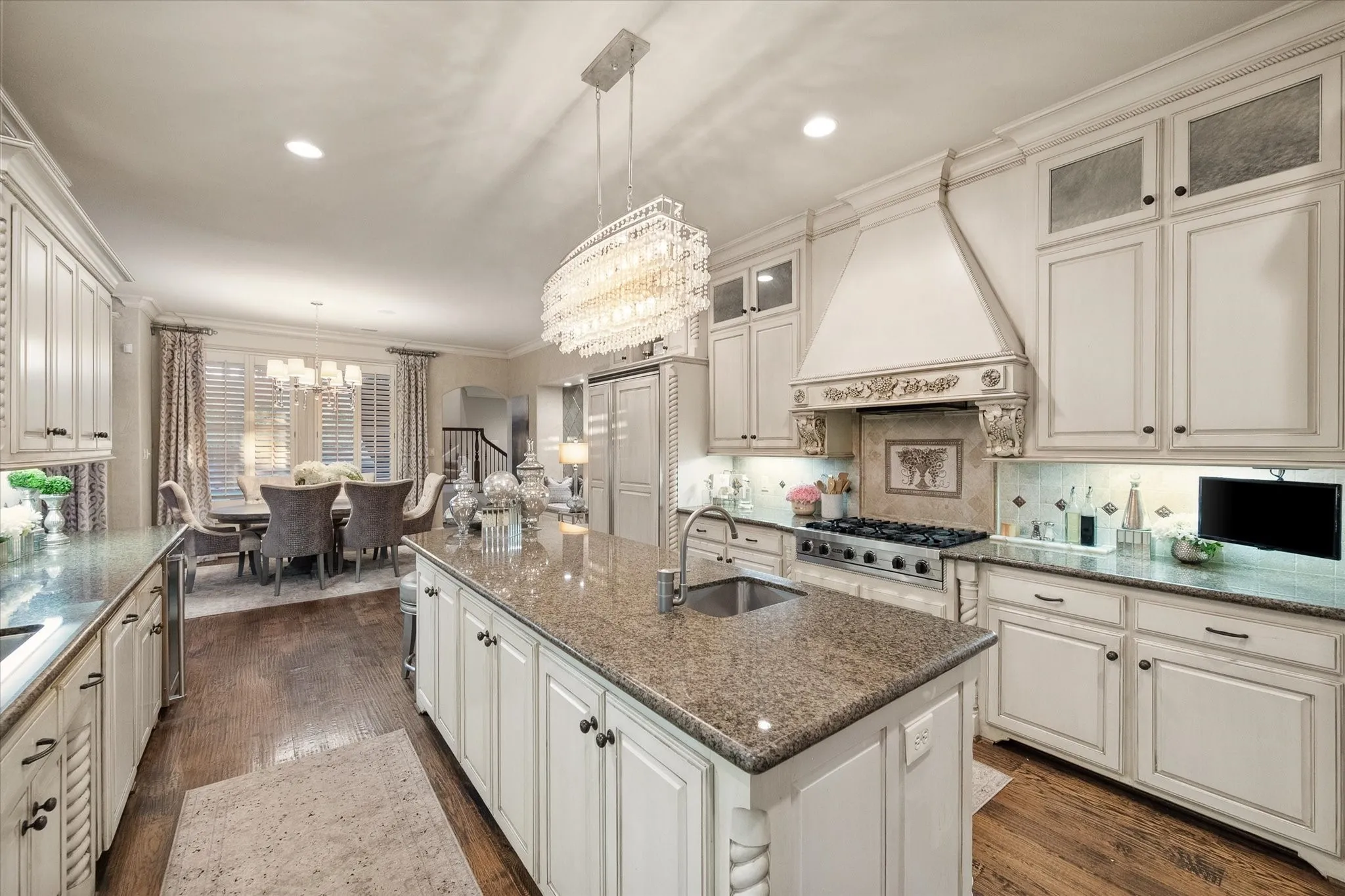 Single Family Residence For Sale in Tarrant County , 2325 Panorama Court, Arlington, Texas 76016, 4 Bedroom, 6 Bathroom, 3 Garage spaces, 6,566 Sqft, built in 2003, Price $1,395,000, mls#21281591, Real Estate Agent in Arlington, Homes For Sale in Tarrant county, Homes For Sale in Arlington, Realtor in Arlington Texas, Real Estate Brokerage Independent Realty Texas, Luminita Cordes Realtor