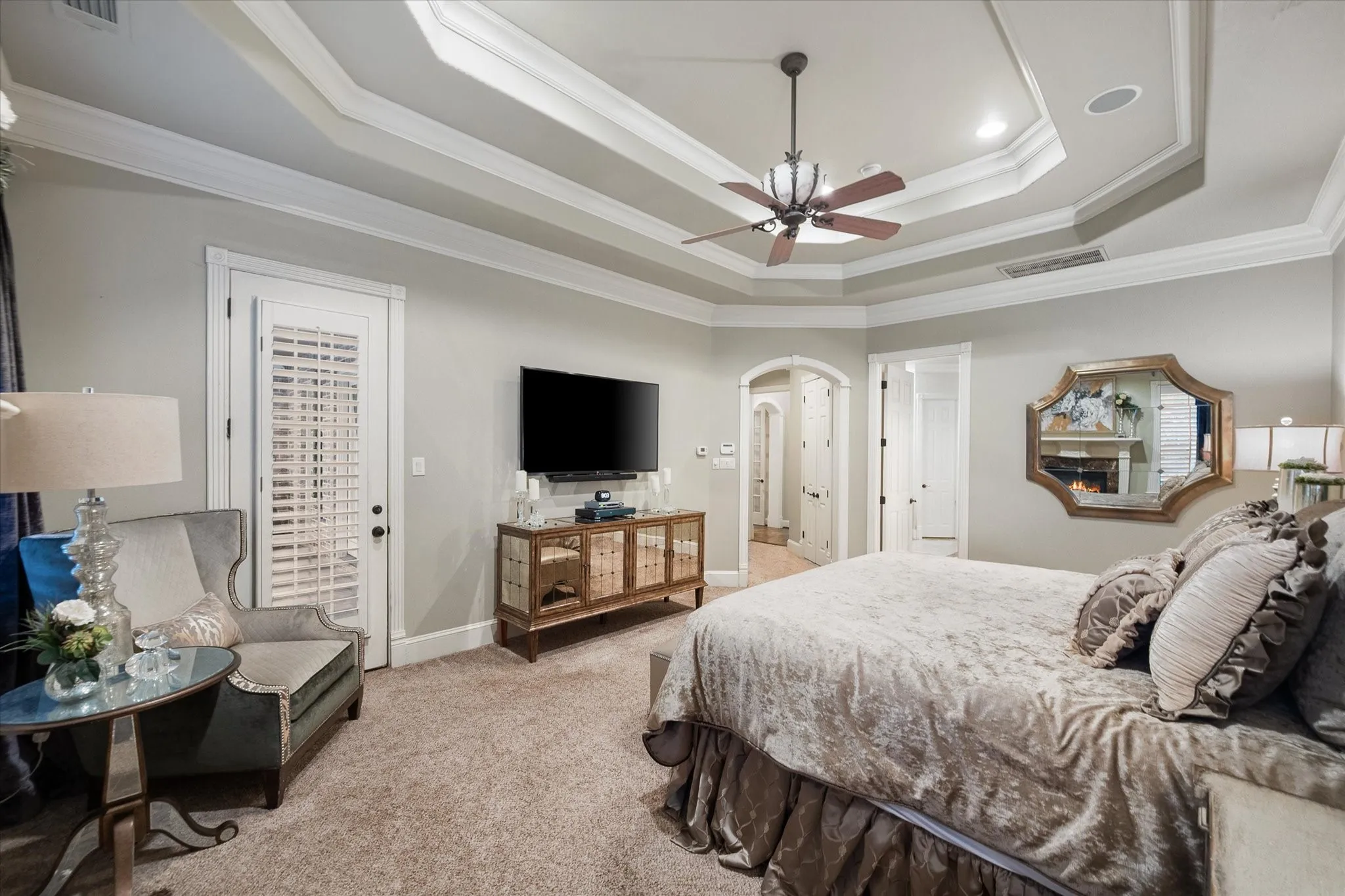 Single Family Residence For Sale in Tarrant County , 2325 Panorama Court, Arlington, Texas 76016, 4 Bedroom, 6 Bathroom, 3 Garage spaces, 6,566 Sqft, built in 2003, Price $1,395,000, mls#21281591, Real Estate Agent in Arlington, Homes For Sale in Tarrant county, Homes For Sale in Arlington, Realtor in Arlington Texas, Real Estate Brokerage Independent Realty Texas, Luminita Cordes Realtor