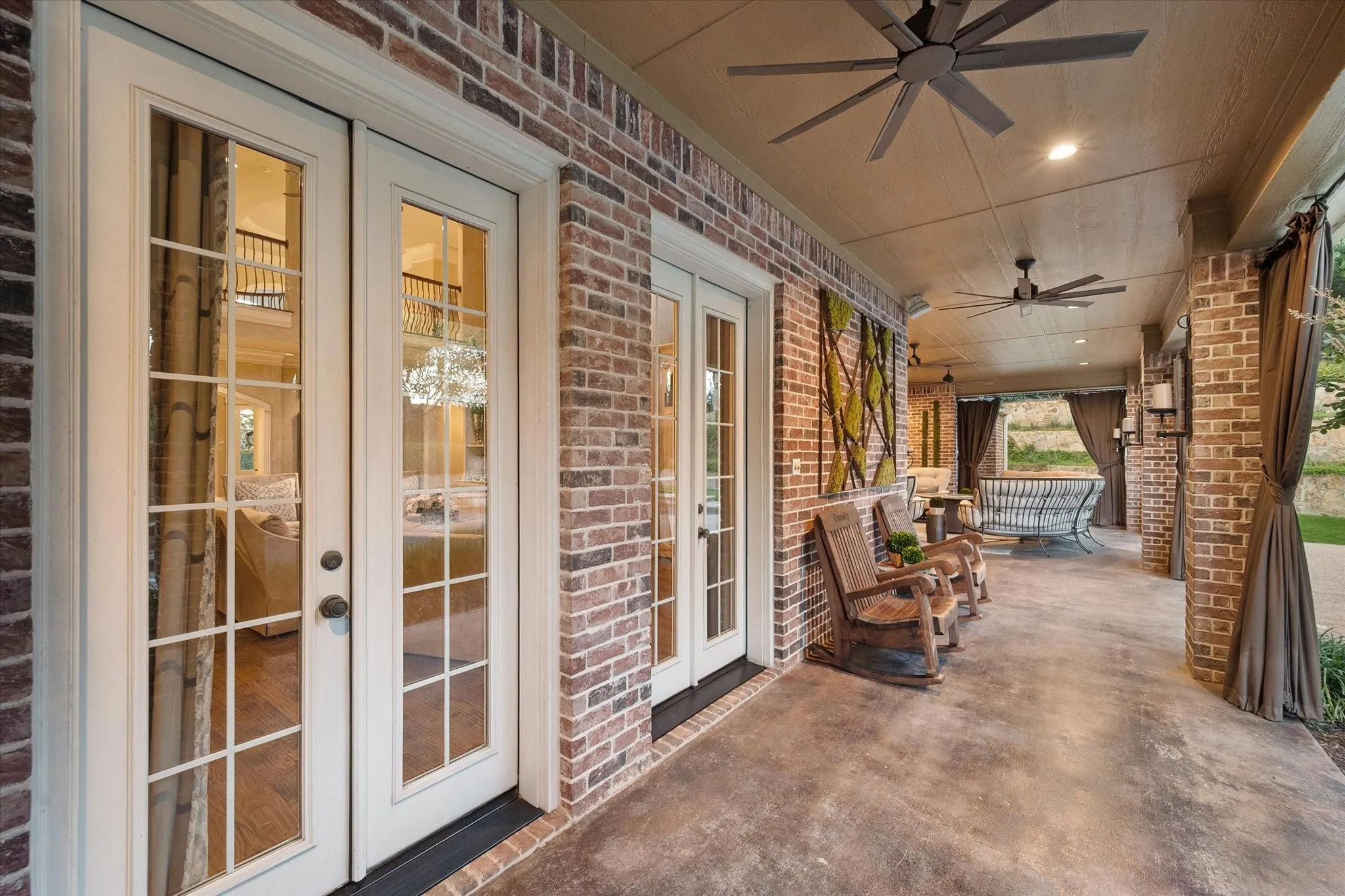 Single Family Residence For Sale in Tarrant County , 2325 Panorama Court, Arlington, Texas 76016, 4 Bedroom, 6 Bathroom, 3 Garage spaces, 6,566 Sqft, built in 2003, Price $1,395,000, mls#21281591, Real Estate Agent in Arlington, Homes For Sale in Tarrant county, Homes For Sale in Arlington, Realtor in Arlington Texas, Real Estate Brokerage Independent Realty Texas, Luminita Cordes Realtor