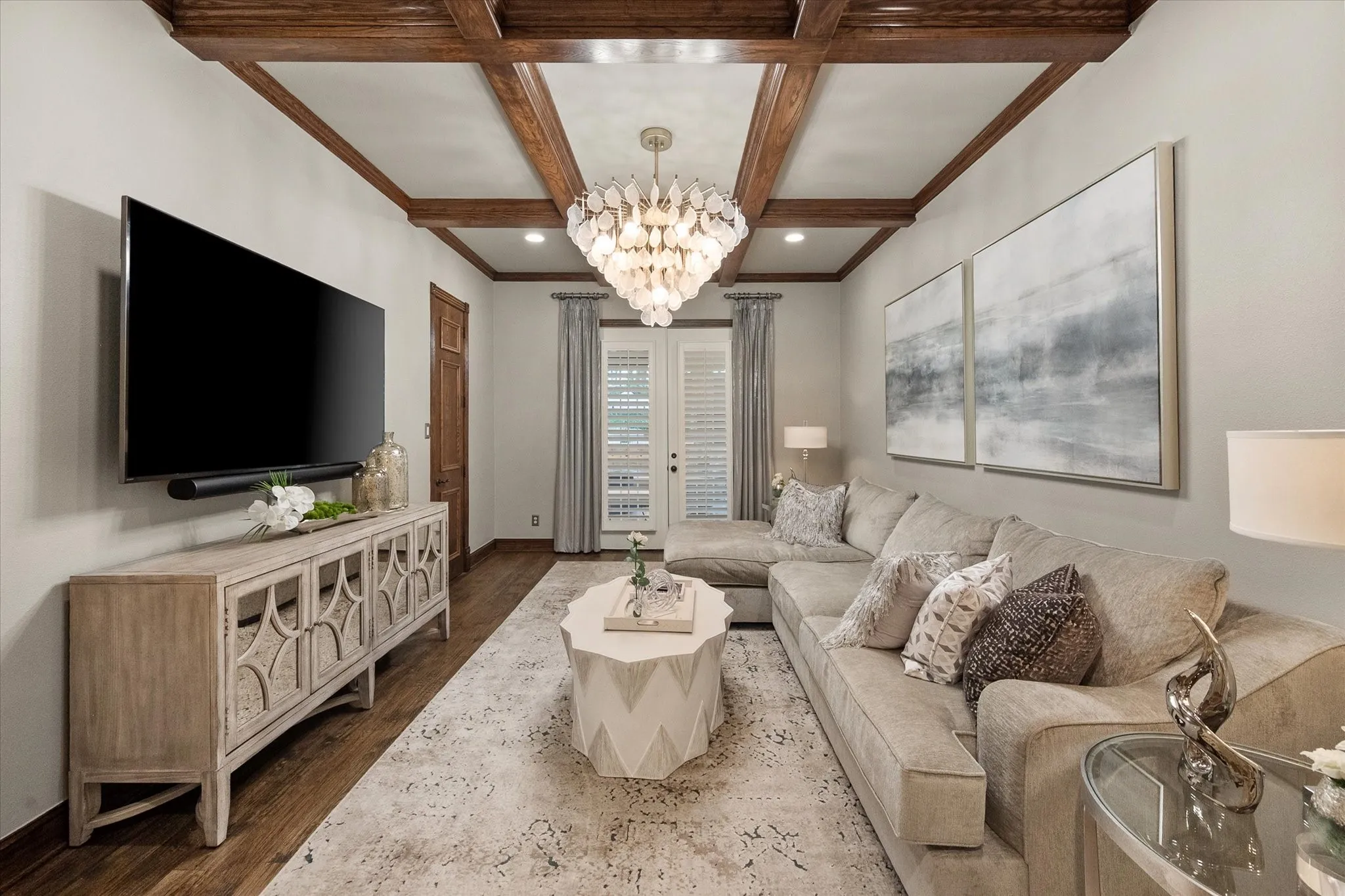Single Family Residence For Sale in Tarrant County , 2325 Panorama Court, Arlington, Texas 76016, 4 Bedroom, 6 Bathroom, 3 Garage spaces, 6,566 Sqft, built in 2003, Price $1,395,000, mls#21281591, Real Estate Agent in Arlington, Homes For Sale in Tarrant county, Homes For Sale in Arlington, Realtor in Arlington Texas, Real Estate Brokerage Independent Realty Texas, Luminita Cordes Realtor