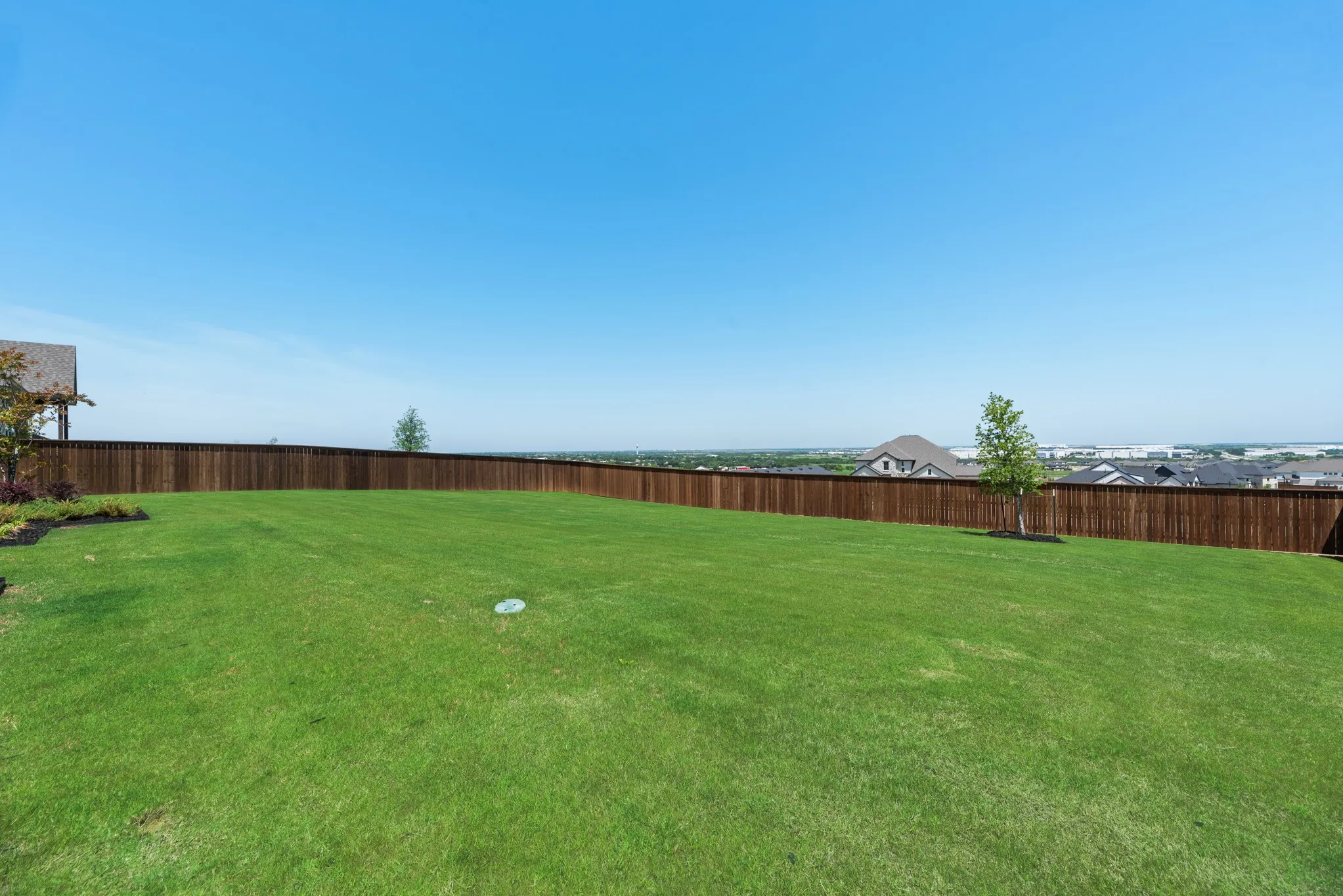Single Family Residence For Sale in Tarrant County , 815 Feathergrass Court, Haslet, Texas 76052, 5 Bedroom, 4 Bathroom, 3 Garage spaces, 4,014 Sqft, built in 2023, Price $899,988, mls#21284437, Real Estate Agent in Haslet, Homes For Sale in Tarrant county, Homes For Sale in Haslet, Realtor in Haslet Texas, Real Estate Brokerage Independent Realty Texas, Luminita Cordes Realtor