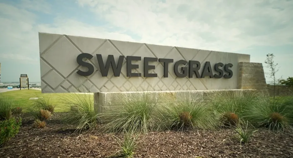 Single Family Residence For Sale in Tarrant County , 815 Feathergrass Court, Haslet, Texas 76052, 5 Bedroom, 4 Bathroom, 3 Garage spaces, 4,014 Sqft, built in 2023, Price $899,988, mls#21284437, Real Estate Agent in Haslet, Homes For Sale in Tarrant county, Homes For Sale in Haslet, Realtor in Haslet Texas, Real Estate Brokerage Independent Realty Texas, Luminita Cordes Realtor
