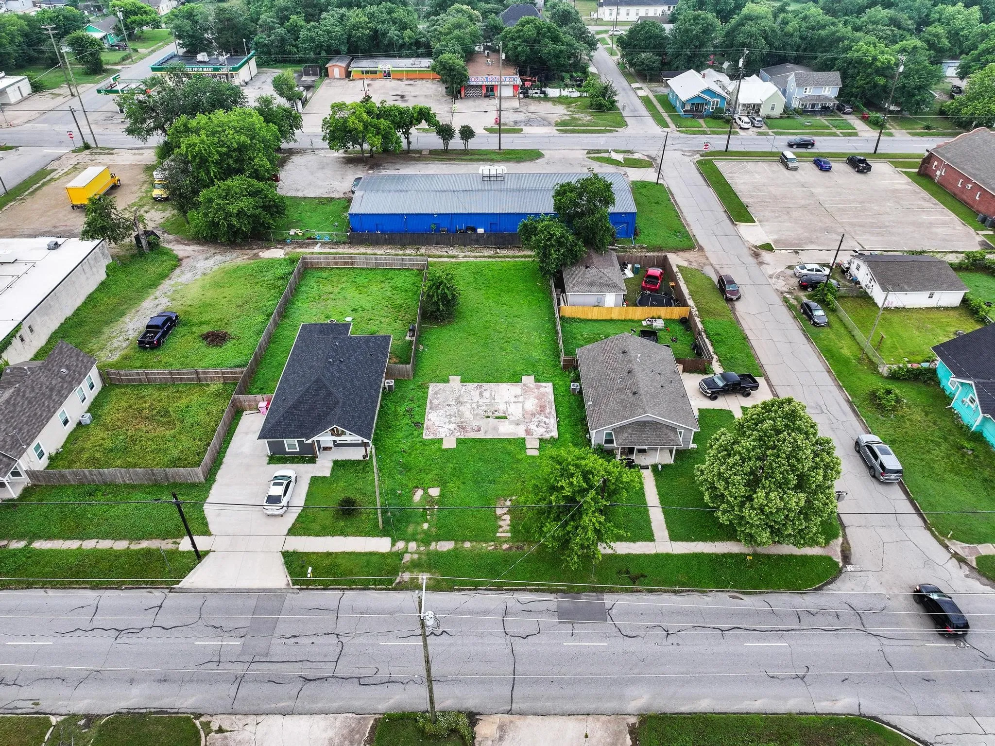 Unimproved Land For Sale in Grayson County , 806 E Houston Street, Sherman, Texas 75090, 0, 0, Garage spaces, 0 Sqft, built in 0, mls#21279563, Real Estate Agent in Sherman, Homes For Sale in Grayson county, Homes For Sale in Sherman, Realtor in Sherman Texas, Real Estate Brokerage Independent Realty Texas, Luminita Cordes Realtor