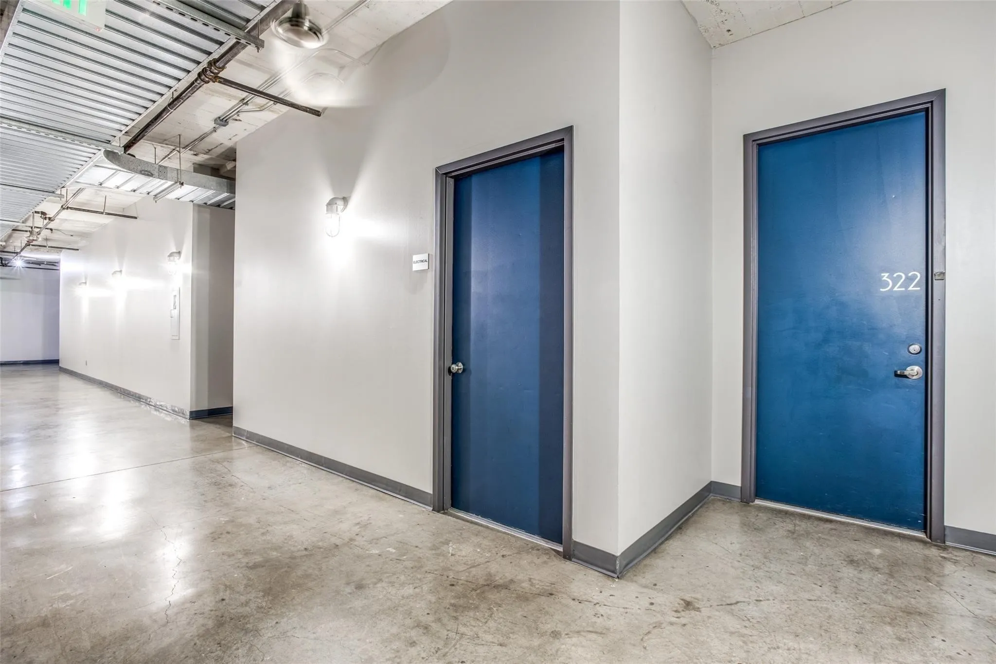 Condominium For Rent in Dallas County , 1122 Jackson Street 322, Dallas, Texas 75202, 1 Bedroom, 1 Bathroom, 1 Garage spaces, 840 Sqft, built in 1925, Price $2,100, mls#21284431, Real Estate Agent in Dallas, Homes For Rent in Dallas county, Homes For Rent in Dallas, Realtor in Dallas Texas, Real Estate Brokerage Independent Realty Texas, Luminita Cordes Realtor