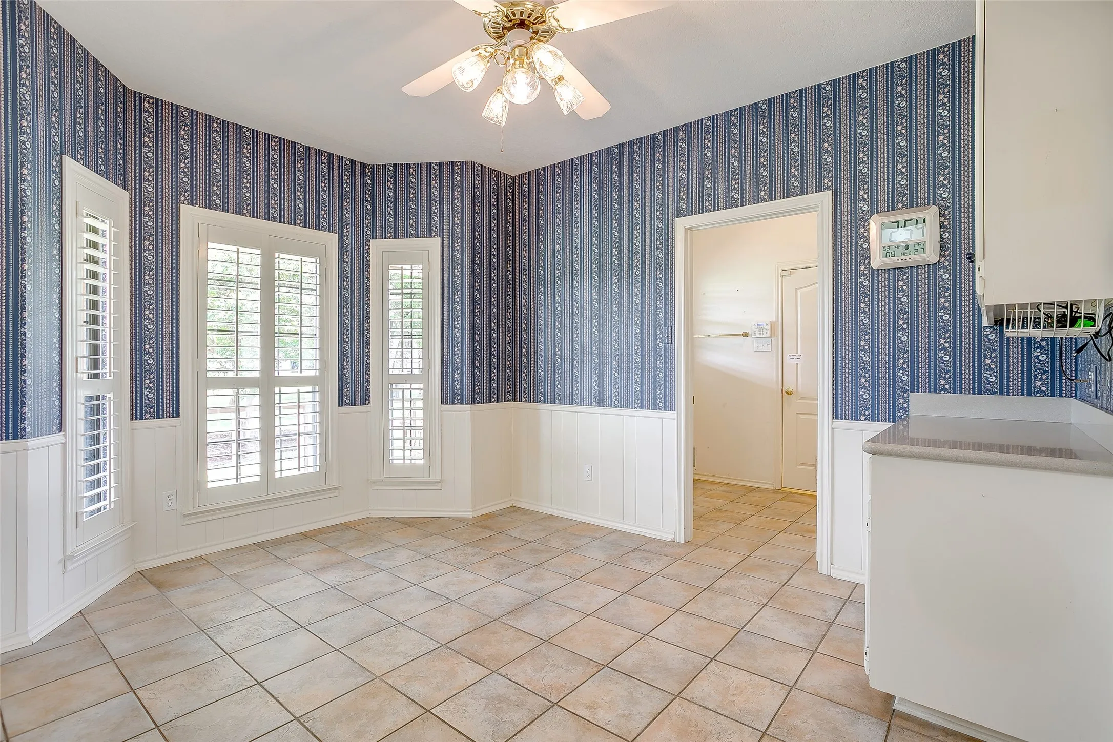 Single Family Residence For Sale in Johnson County , 144 Trailwood Drive, Joshua, Texas 76058, 3 Bedroom, 2 Bathroom, 2 Garage spaces, 2,596 Sqft, built in 1987, mls#21265394, Real Estate Agent in Joshua, Homes For Sale in Johnson county, Homes For Sale in Joshua, Realtor in Joshua Texas, Real Estate Brokerage Independent Realty Texas, Luminita Cordes Realtor