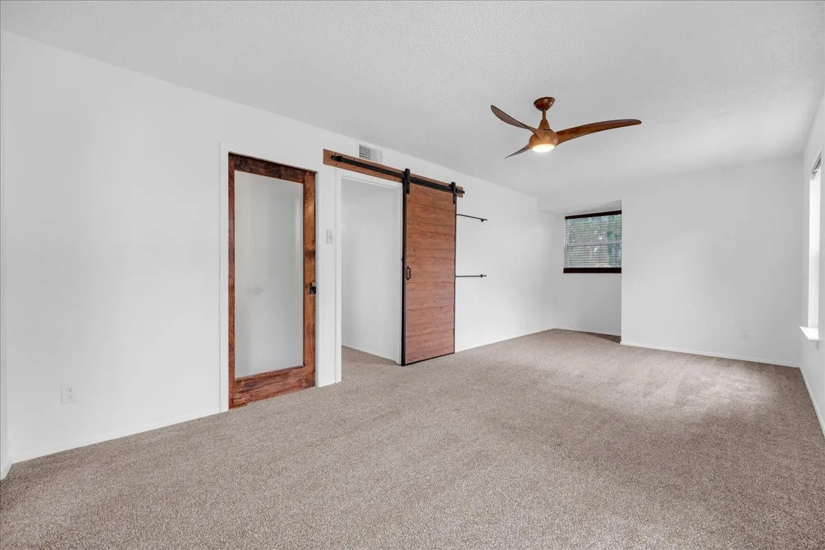 Single Family Residence For Sale in Dallas County , 1401 Greentree Lane, Garland, Texas 75042, 3 Bedroom, 2 Bathroom, 2 Garage spaces, 1,584 Sqft, built in 1965, mls#21275626, Real Estate Agent in Garland, Homes For Sale in Dallas county, Homes For Sale in Garland, Realtor in Garland Texas, Real Estate Brokerage Independent Realty Texas, Luminita Cordes Realtor