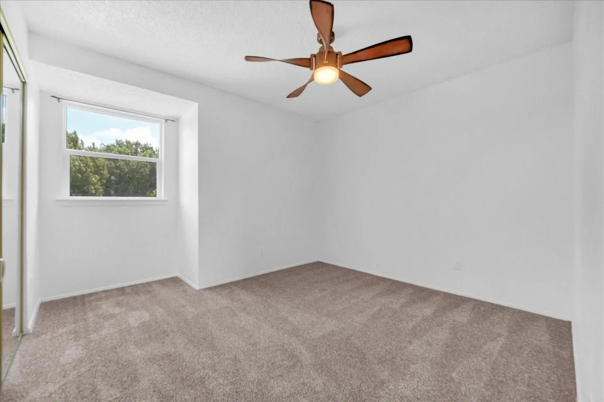 Single Family Residence For Sale in Dallas County , 1401 Greentree Lane, Garland, Texas 75042, 3 Bedroom, 2 Bathroom, 2 Garage spaces, 1,584 Sqft, built in 1965, mls#21275626, Real Estate Agent in Garland, Homes For Sale in Dallas county, Homes For Sale in Garland, Realtor in Garland Texas, Real Estate Brokerage Independent Realty Texas, Luminita Cordes Realtor